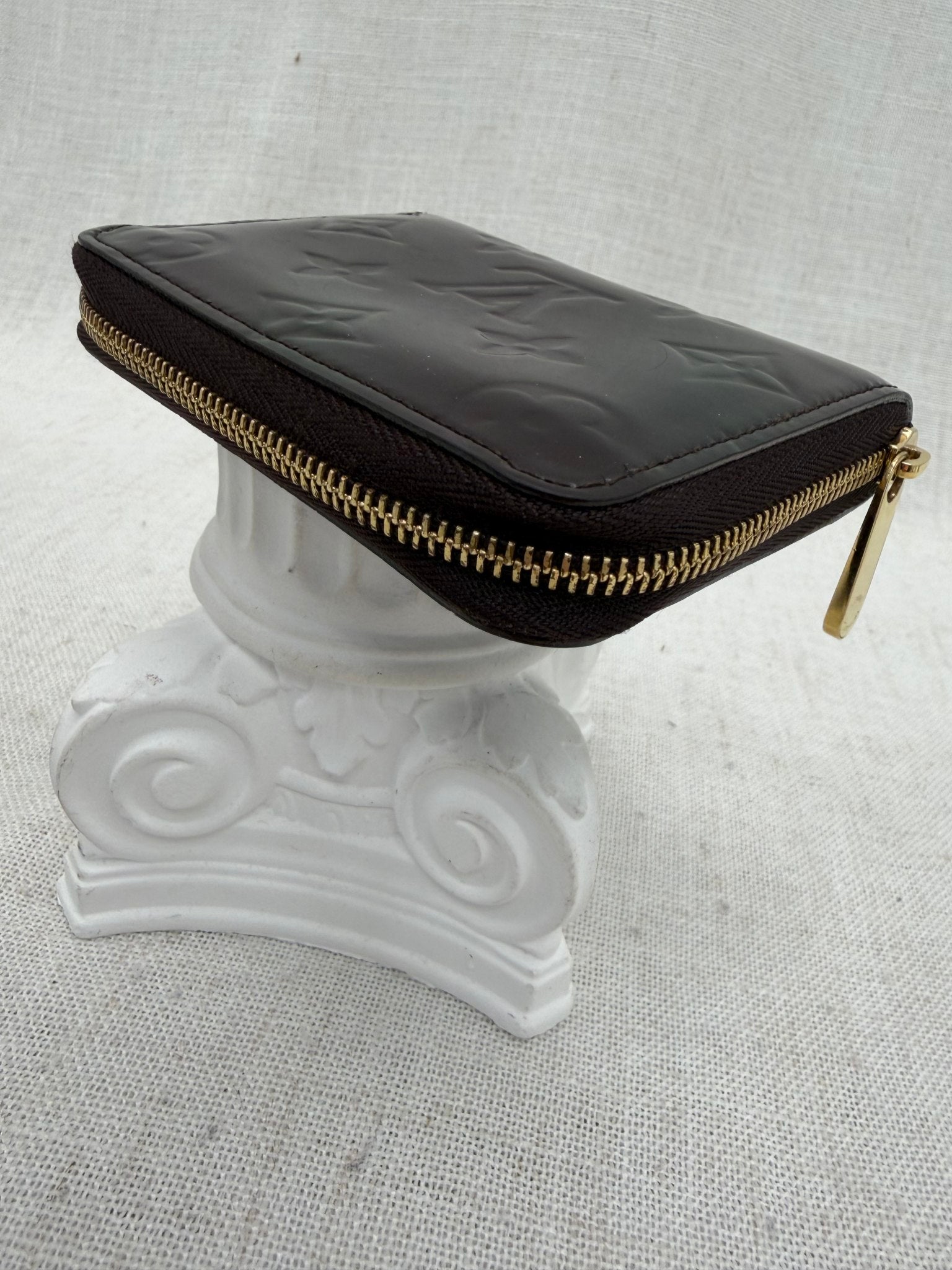 Louis Vuitton Amarante Vernis Compact Zippy Wallet