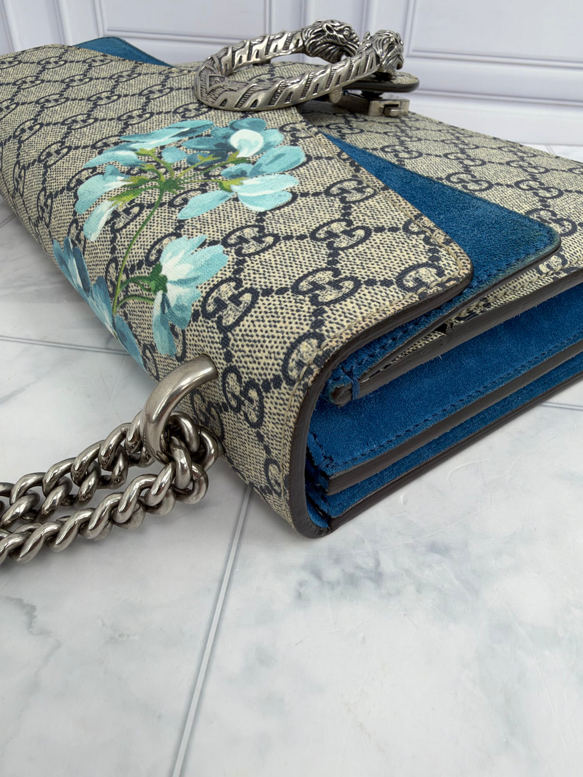 Gucci GG Supreme & Blue Suede Blooms Small Dionysus Chain Shoulder Bag