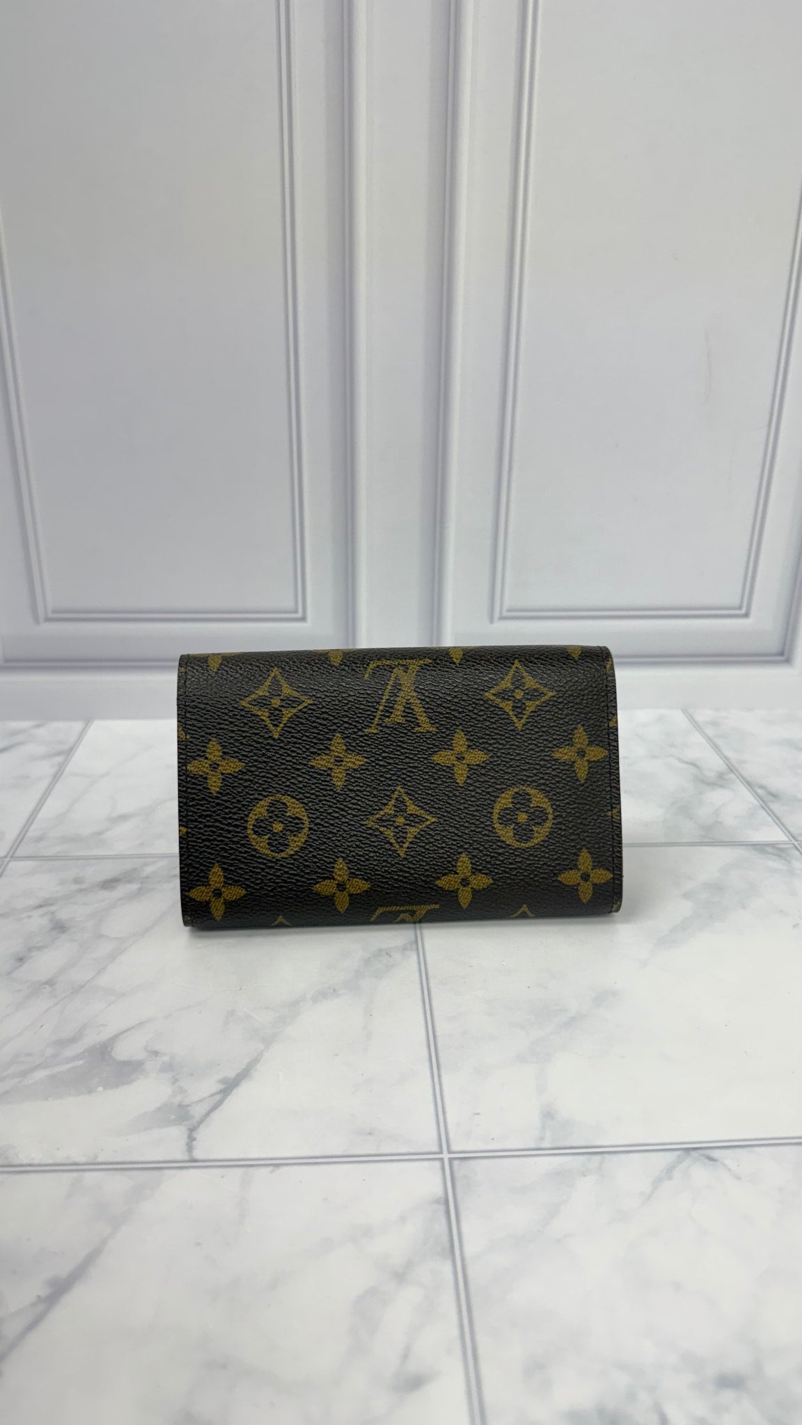 Louis Vuitton Monogram Tresor Wallet