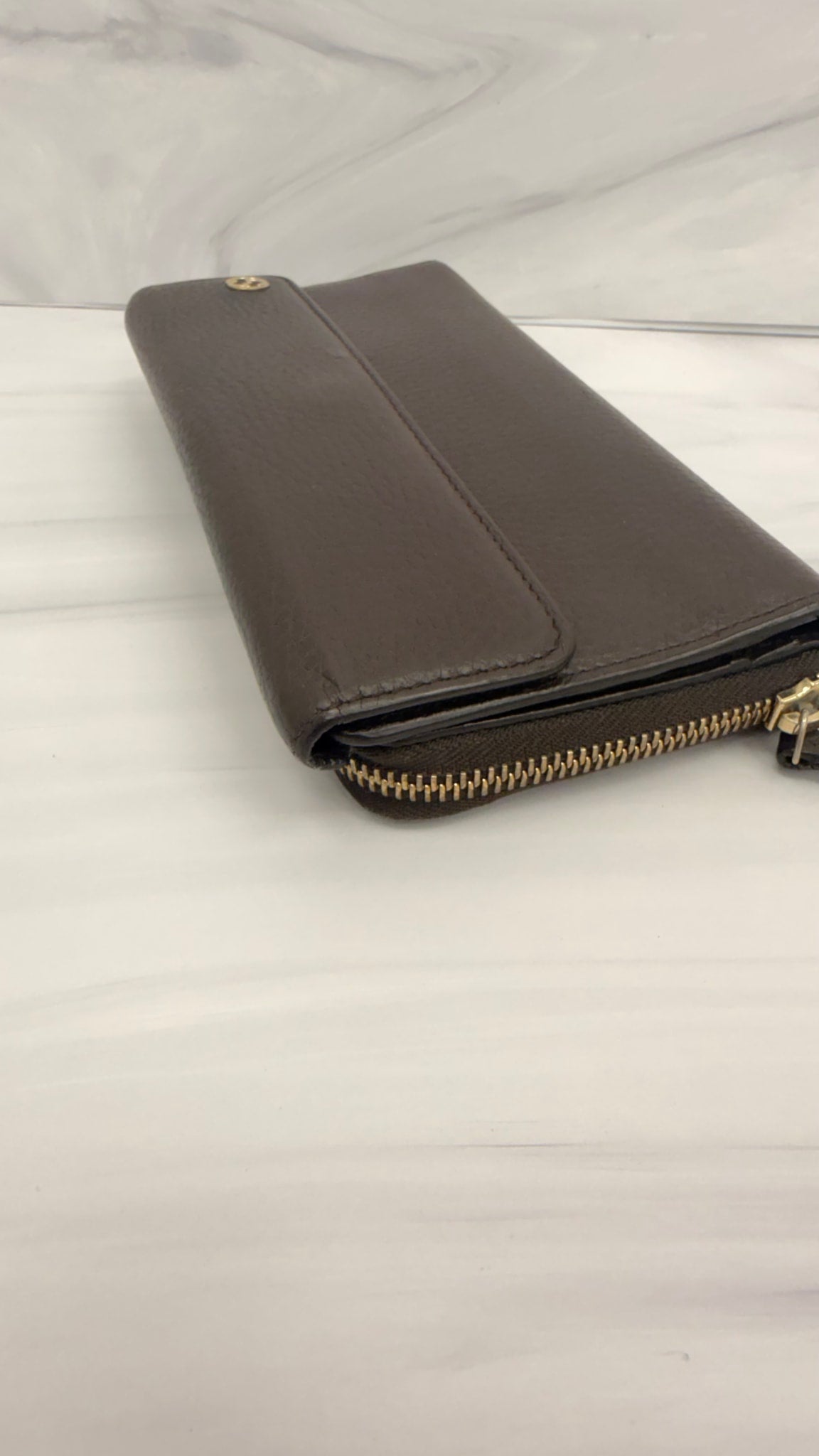 Gucci Brown Pebbled Leather Zippy Wallet 