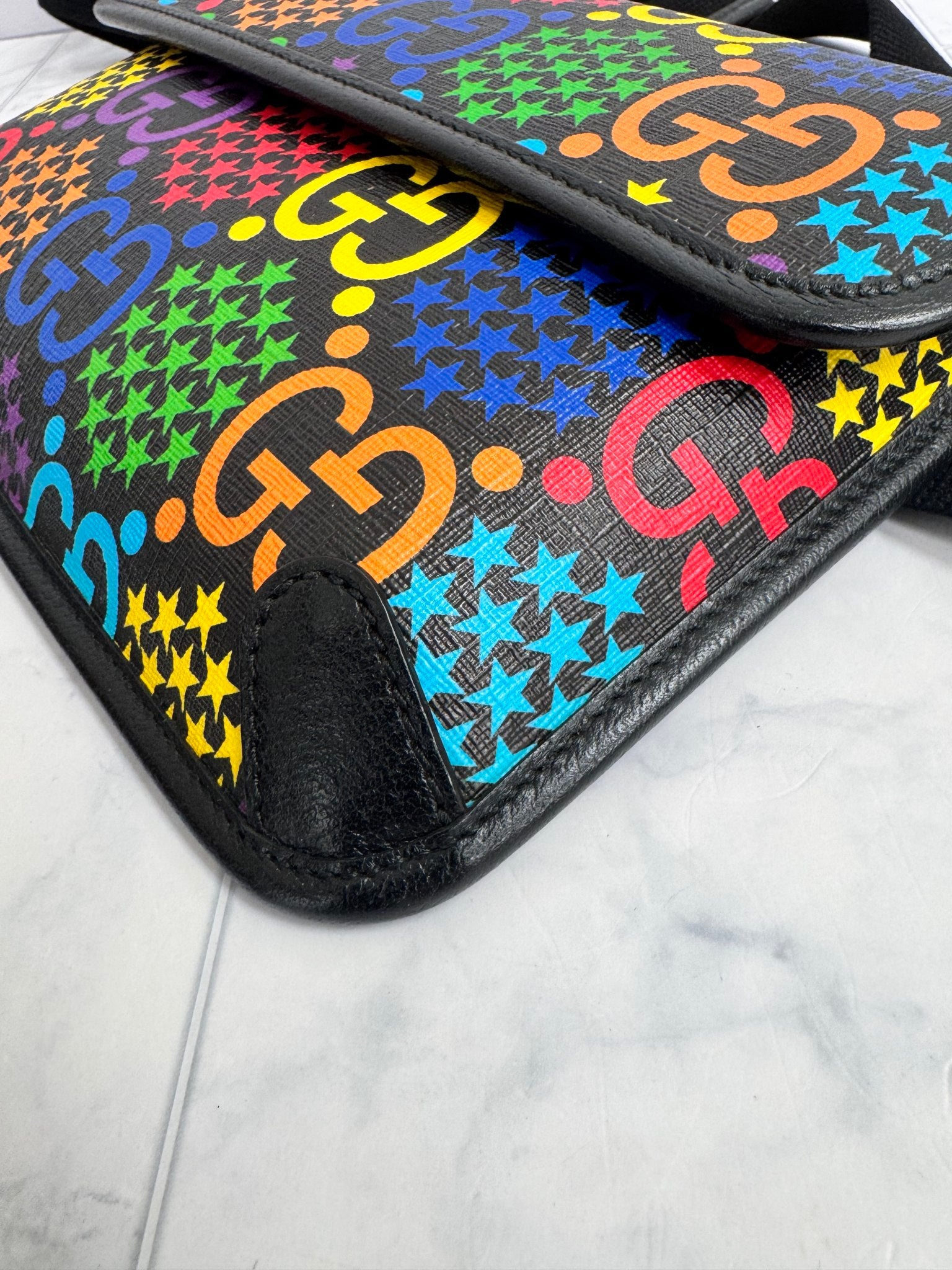 Gucci Black Multicolor GG Supreme Psychedelic Belt Bag