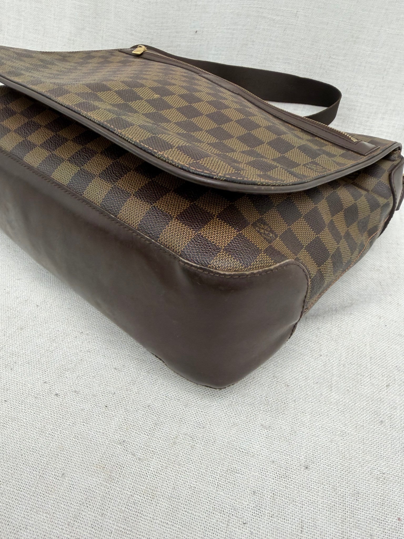 Louis Vuitton Damier Ebene Spencer Messenger Bag