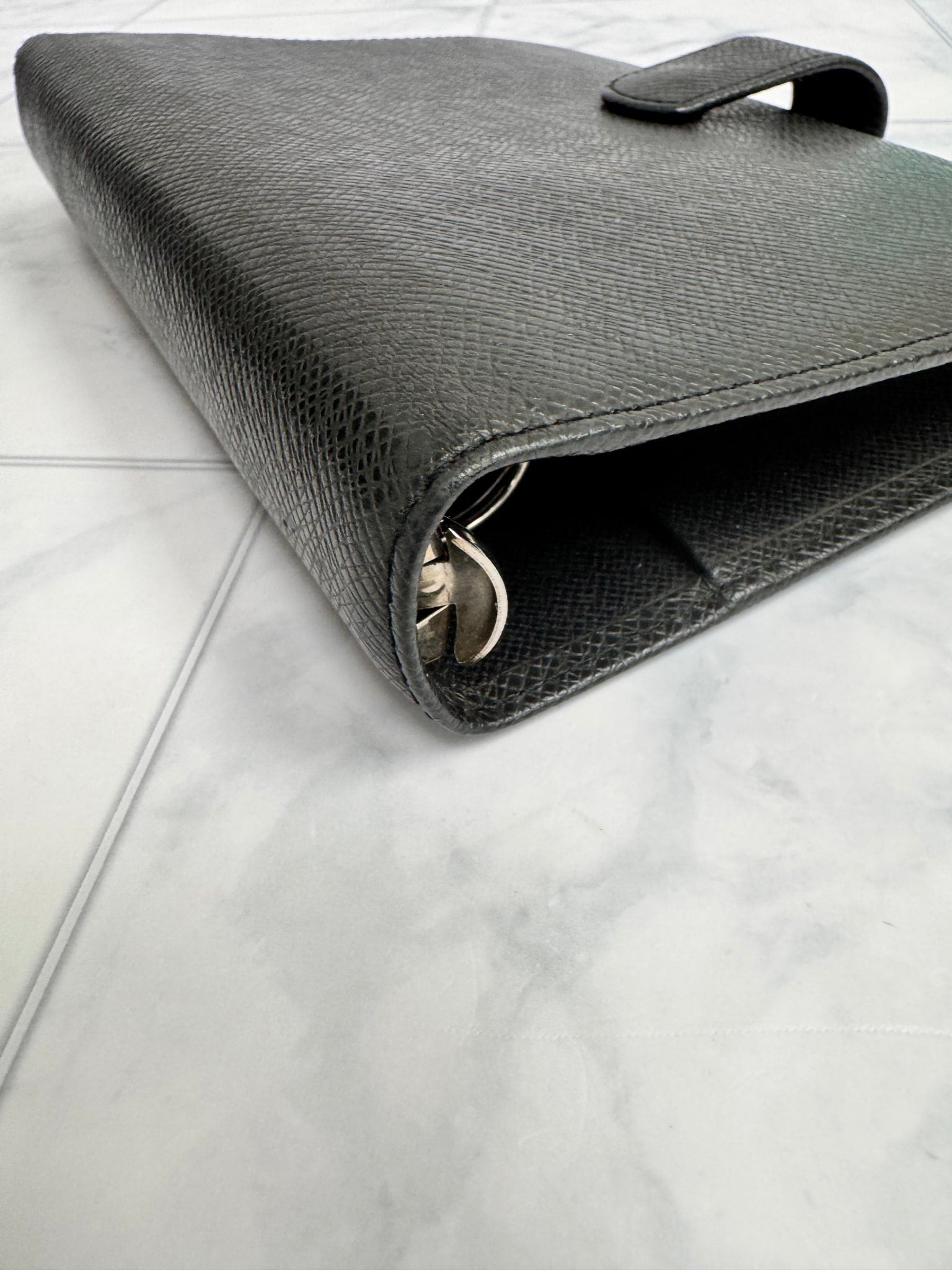Louis Vuitton Black Taiga Agenda MM