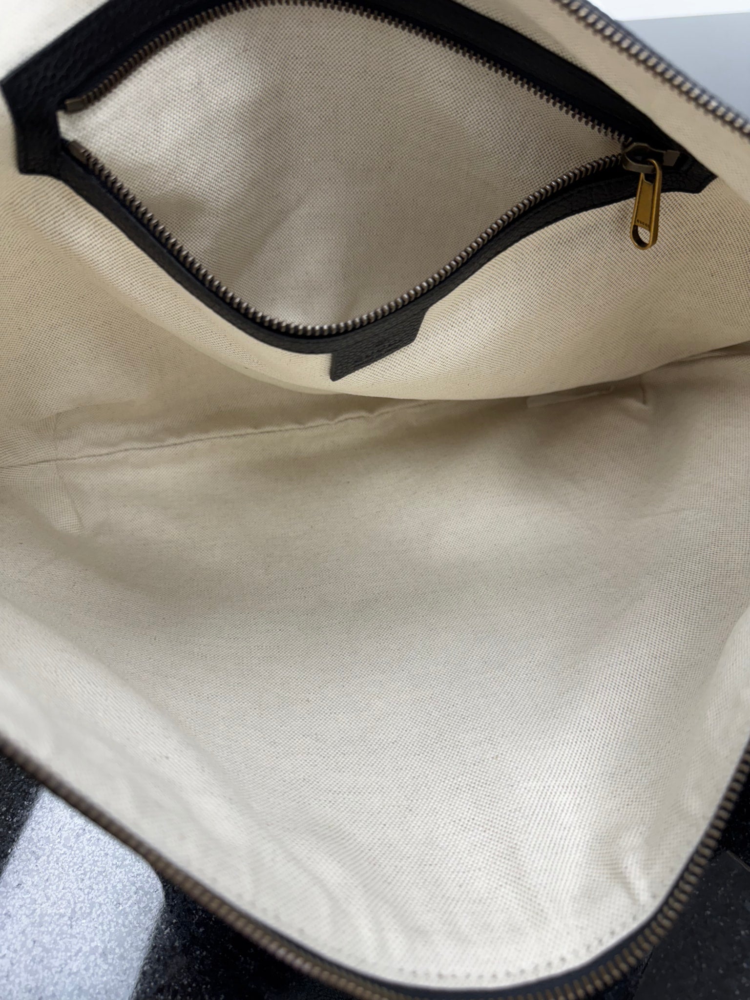 LIKE NEW - Gucci Black Grained Leather Half Moon Hobo Bag