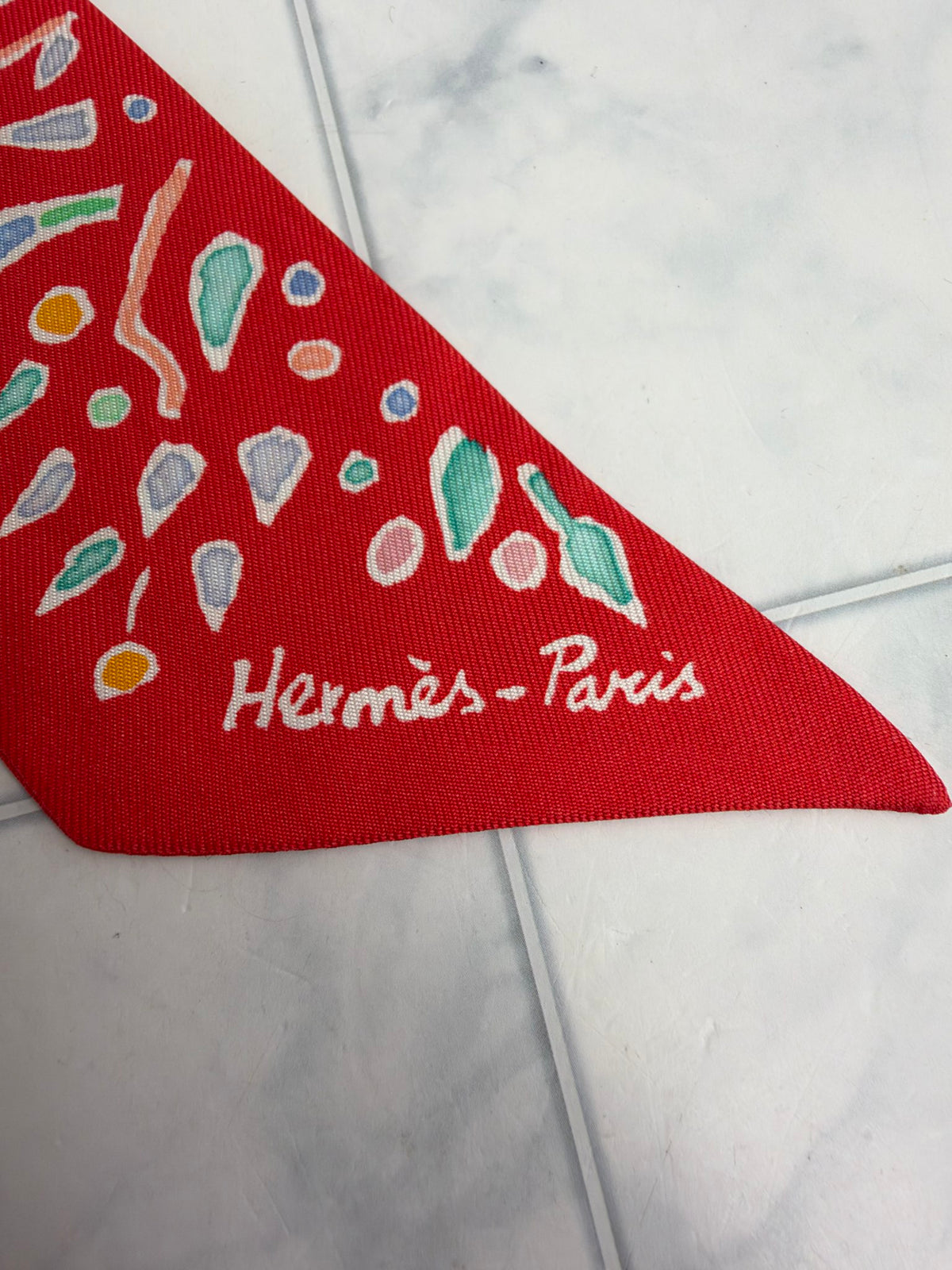 Hermes Red Silk Isola Di Primavera Twilly