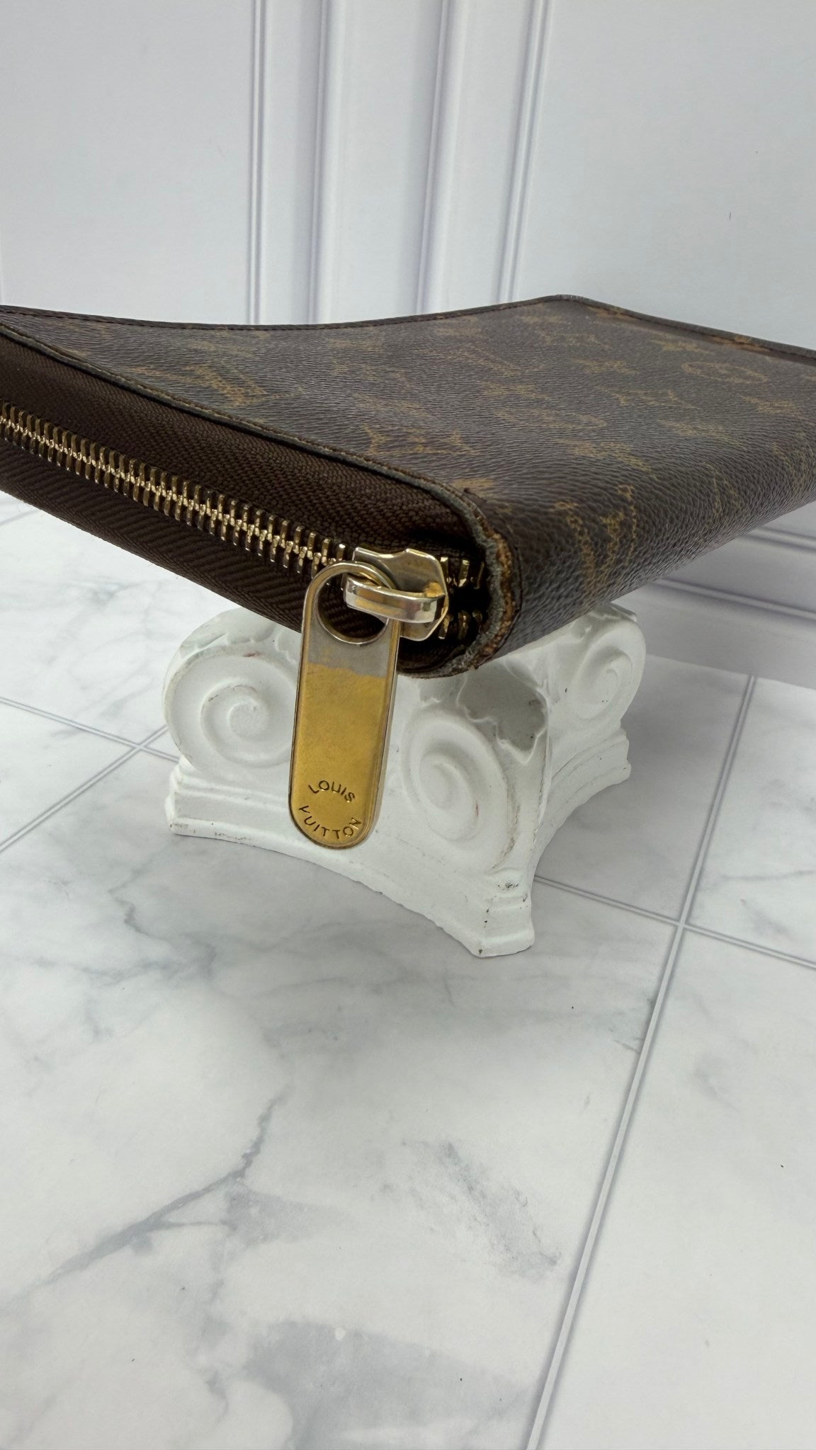Louis Vuitton Monogram Zippy Organizer Wallet