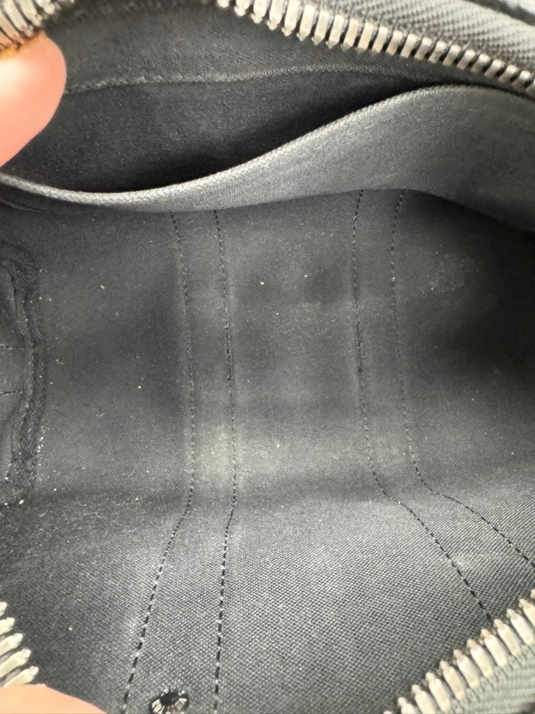 Louis Vuitton Monogram Eclipse Reverse Keepall Bandouliere 25