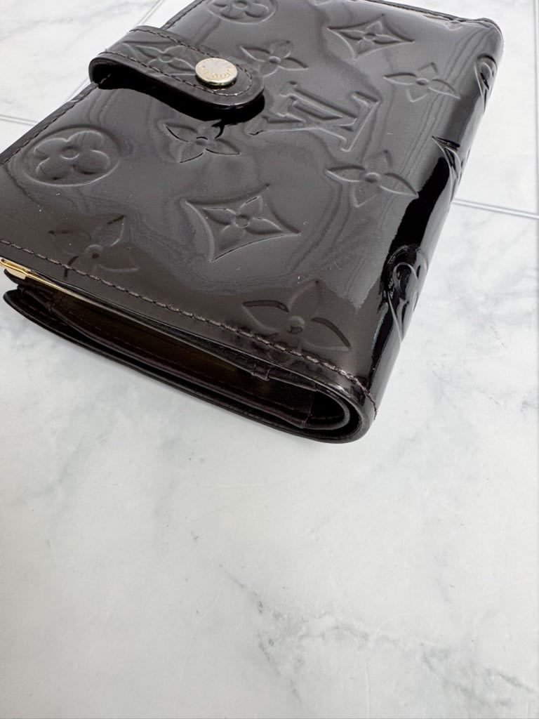Louis Vuitton Amarante Vernis Monogram Compact Wallet