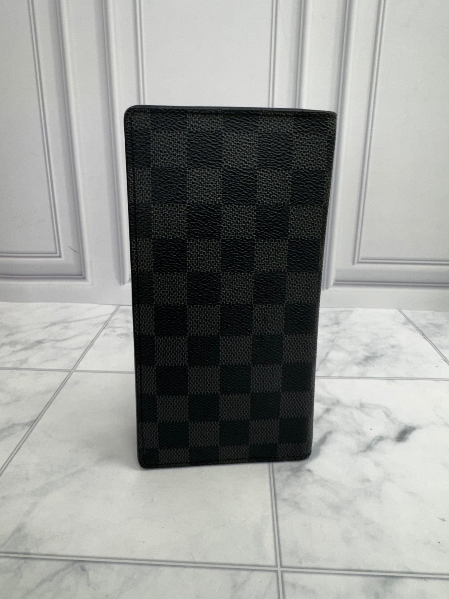 Louis Vuitton Damier Graphite Brazza Wallet