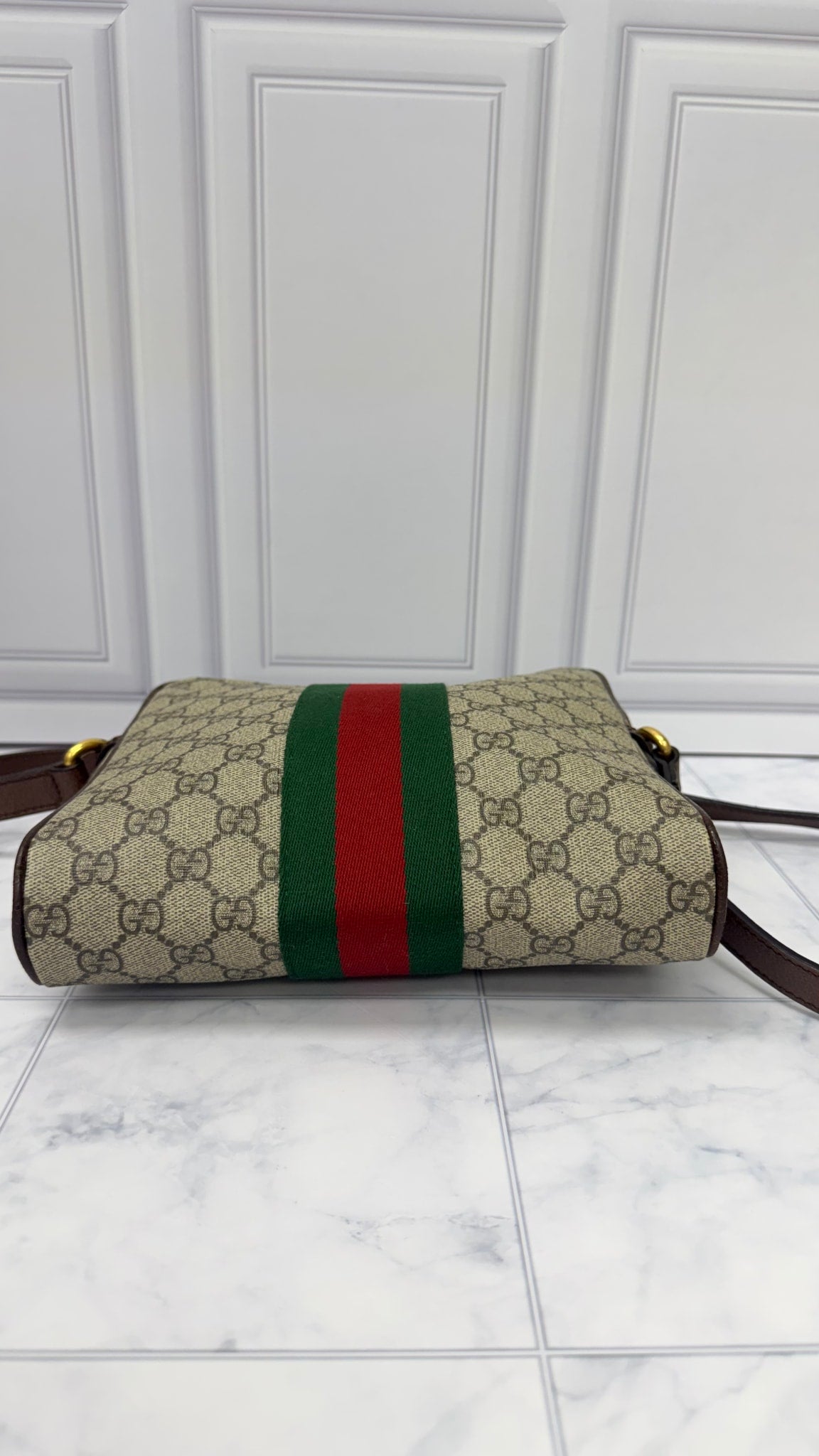 Gucci GG Supreme Messenger Bag 