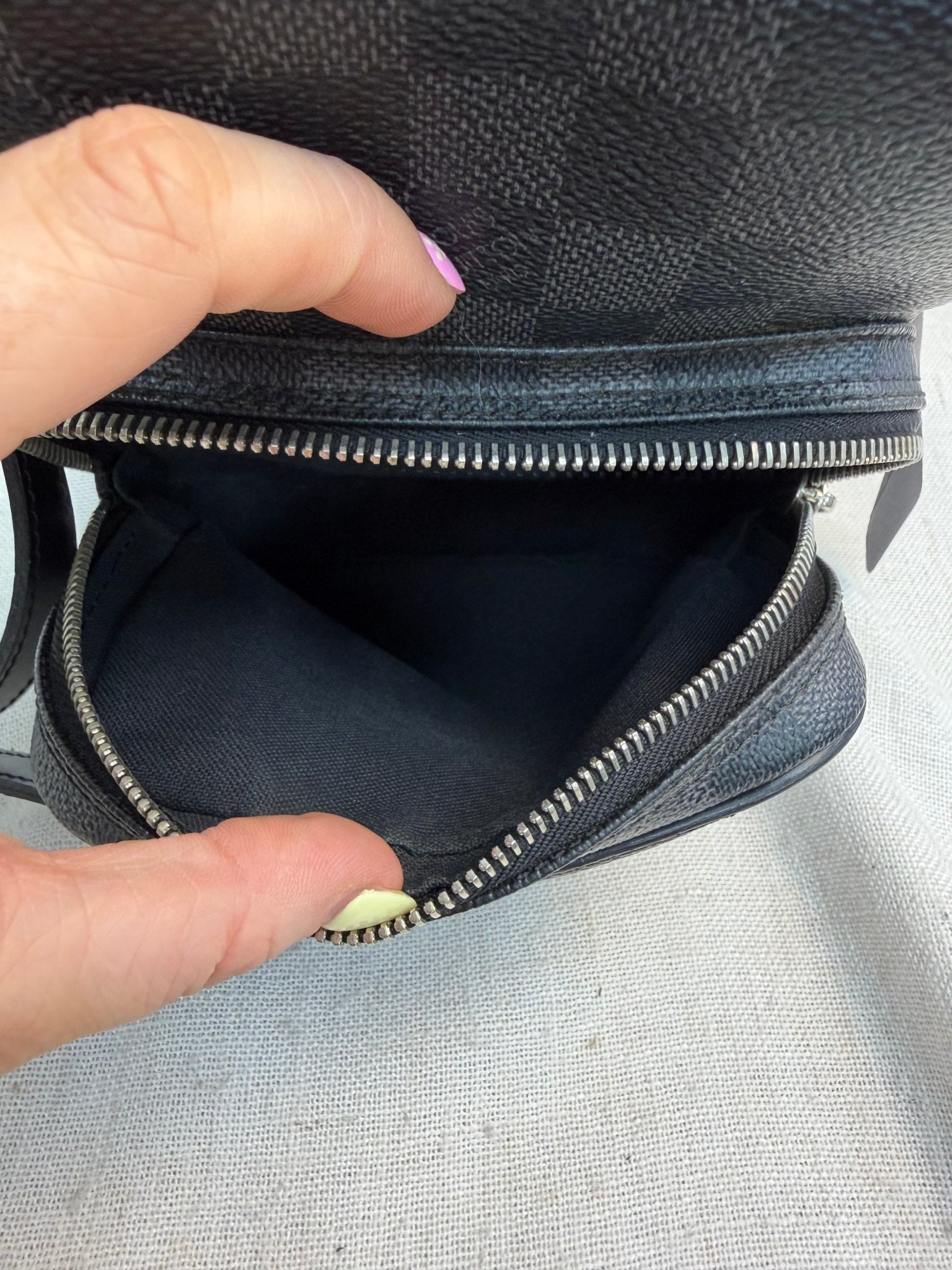 Louis Vuitton Damier Graphite Rem Shoulder Bag