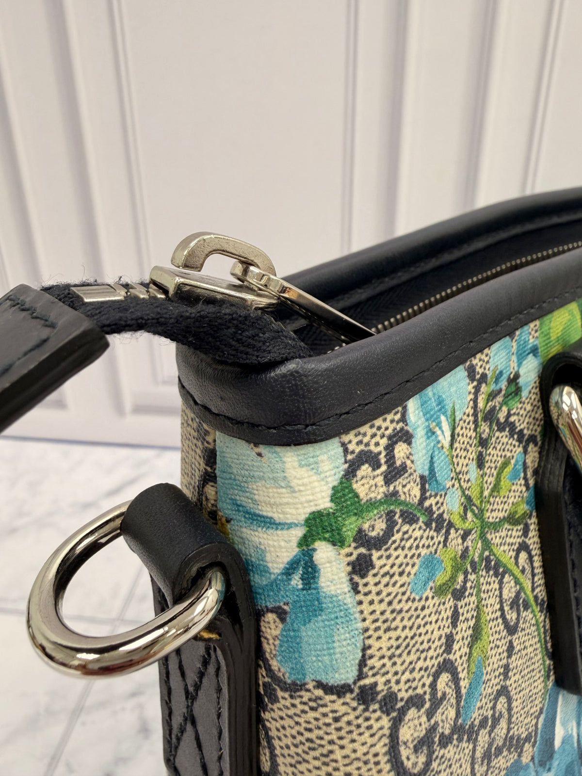 Gucci GG Supreme Blooms Small Tote Bag