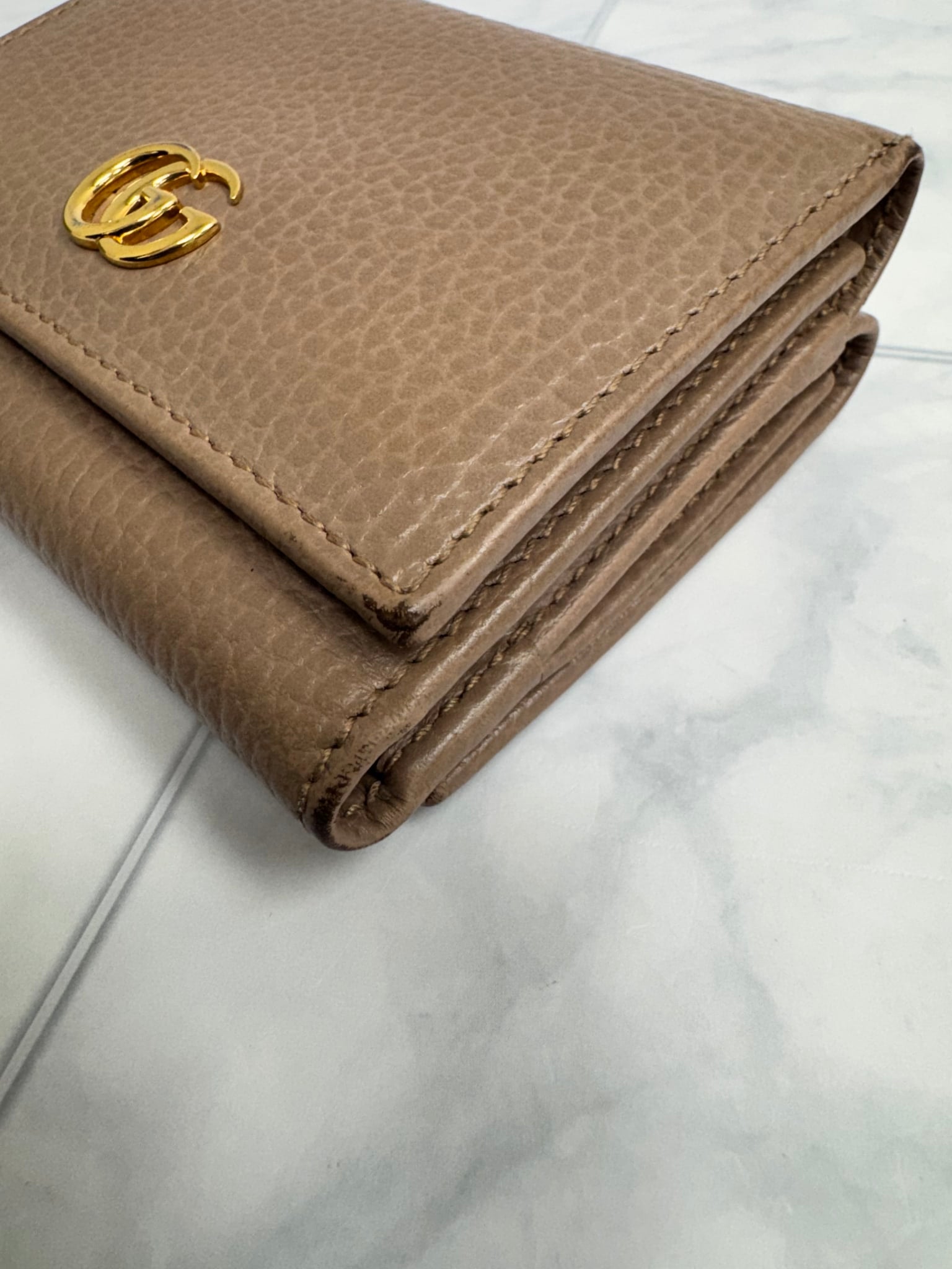 Gucci Beige Grained Leather GG Marmont Compact Trifold Wallet