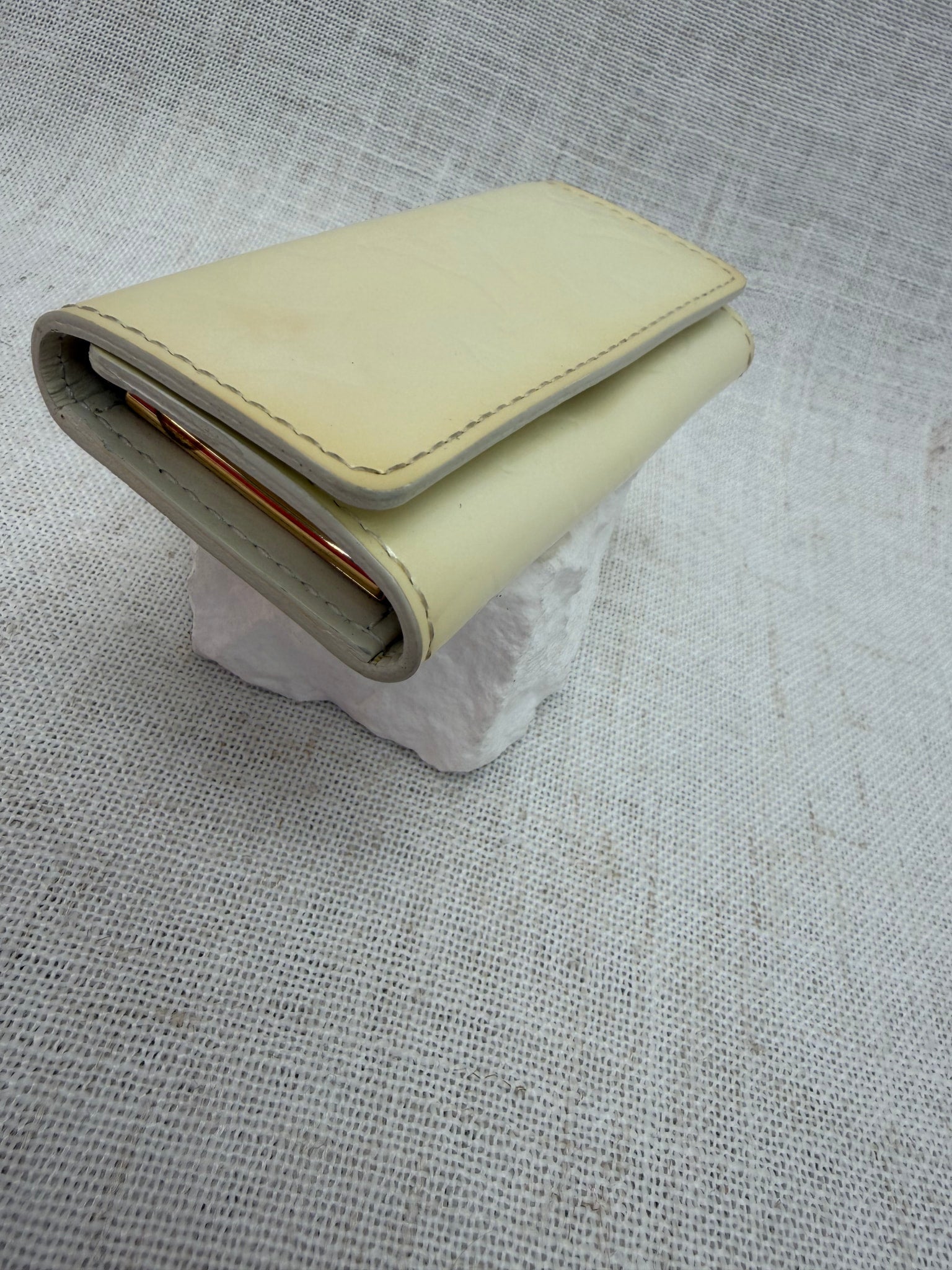 Louis Vuitton Pale Yellow Vernis 4 Key Ring Case