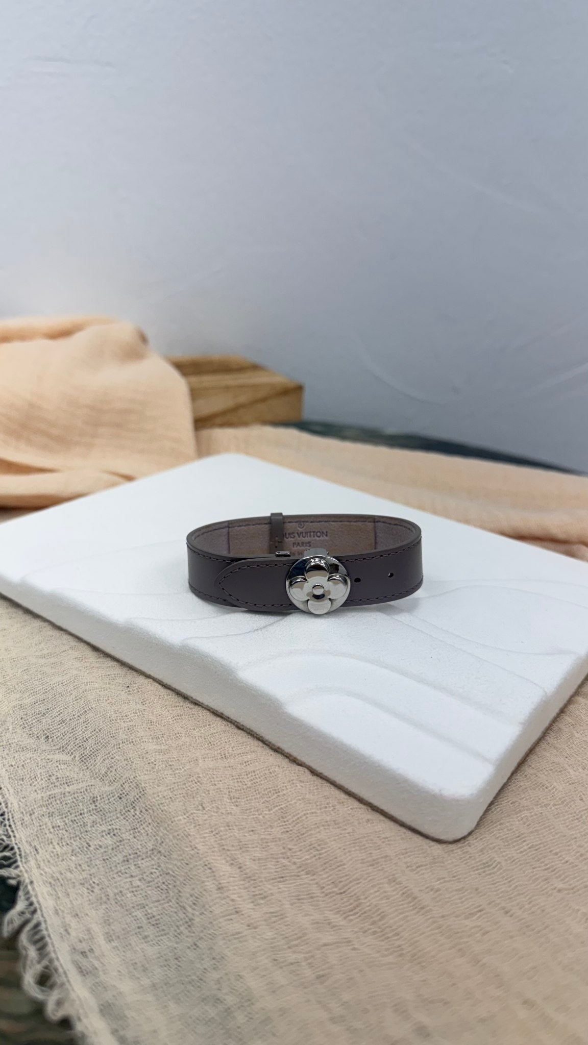 LIKE NEW - Louis Vuitton Grey Leather Wish Bracelet 