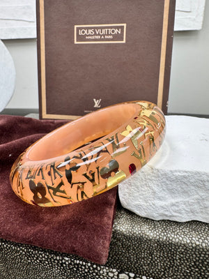 LIKE NEW - Louis Vuitton Light Pink Resin Inclusion Bangle Bracelet GM