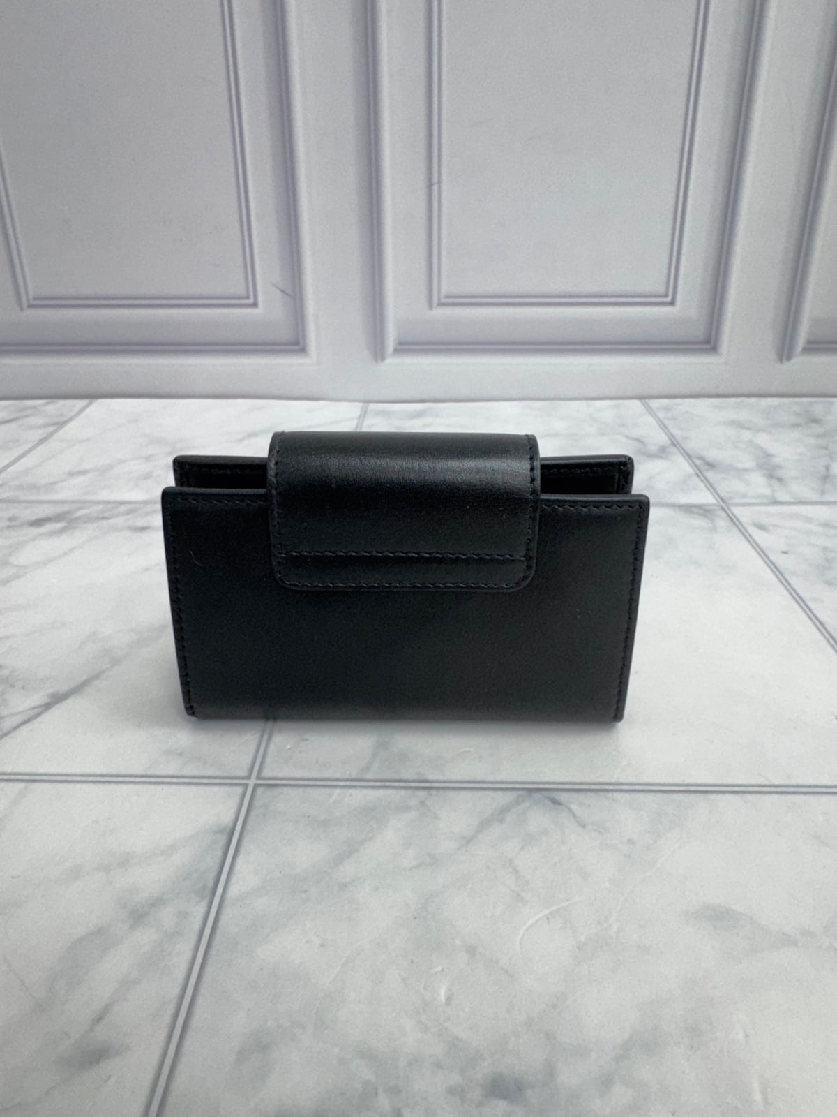 Salvatore Ferragamo Black Leather 6 Ring Key Holder