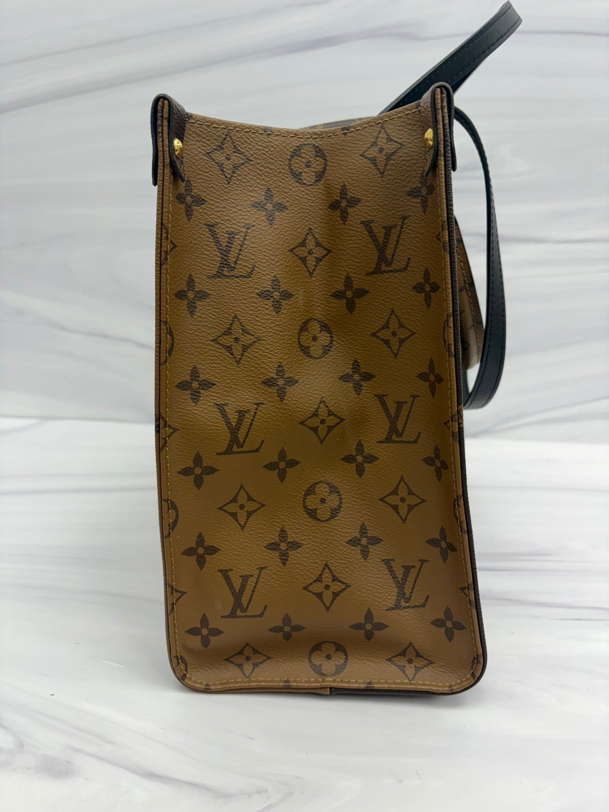 Louis Vuitton Monogram Reverse On the Go MM Tote Bag