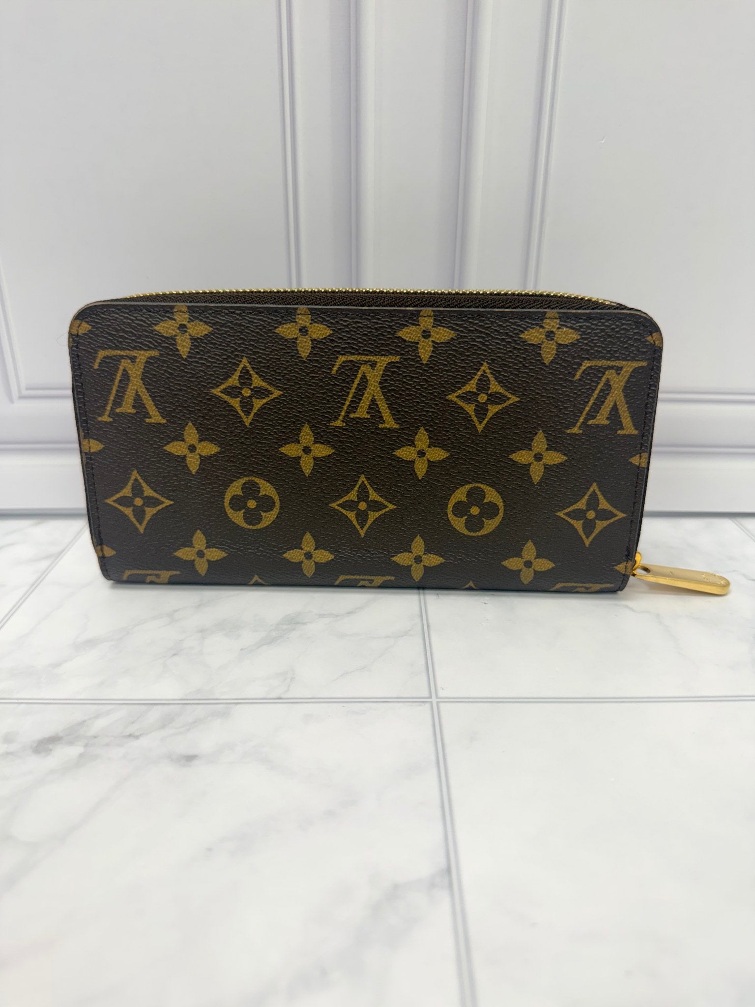 Louis Vuitton Monogram Christmas Animation Zippy Wallet