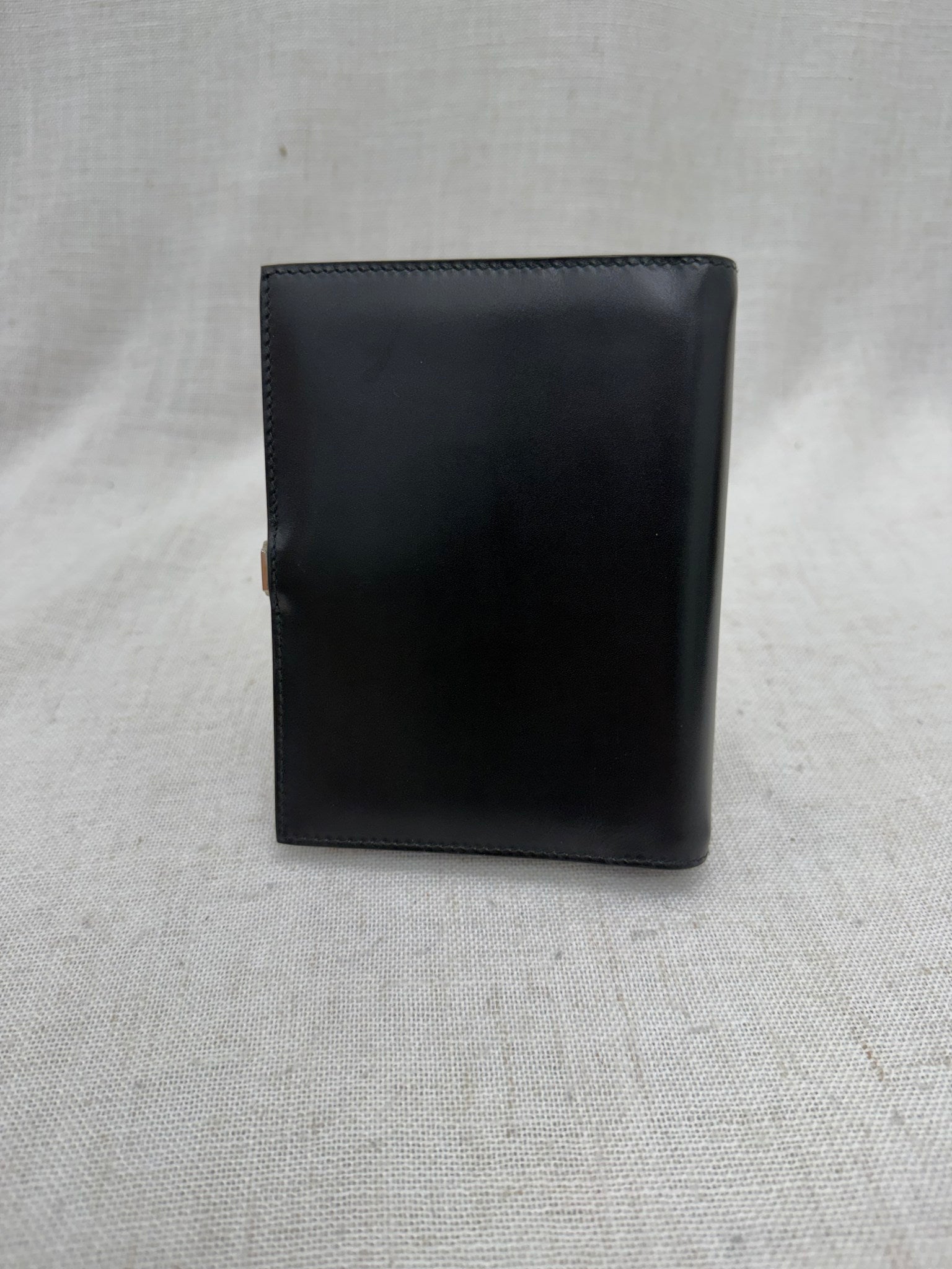 Gucci Black Leather Passport Agenda