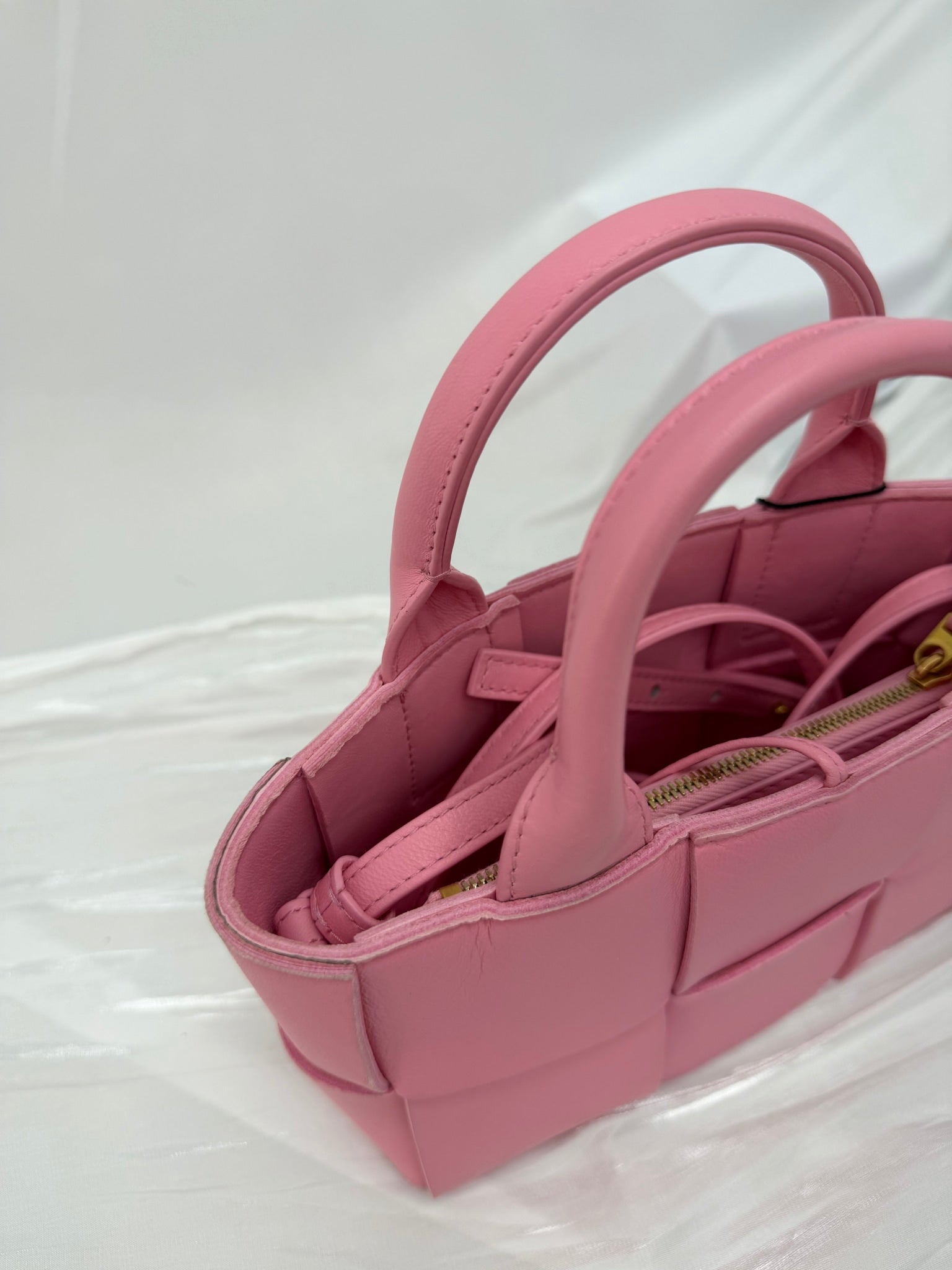 Bottega Veneta Pink Lambskin Maxi Intreccio Candy Arco Tote Ribbon