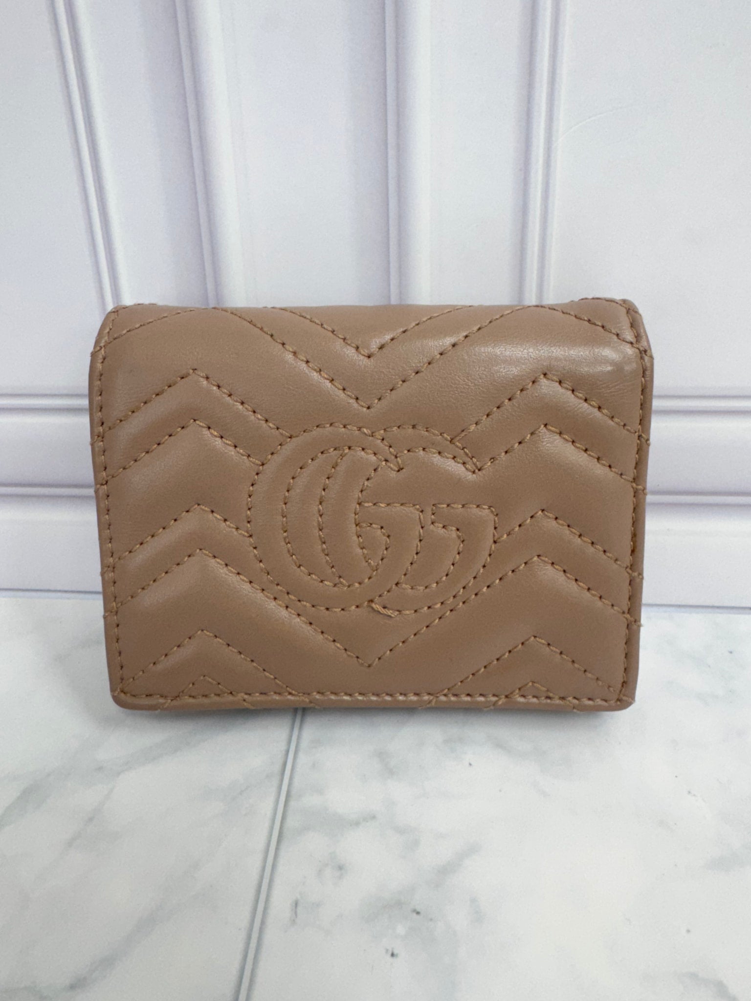 Gucci Nude Chevron Quilted Marmont Compact Wallet