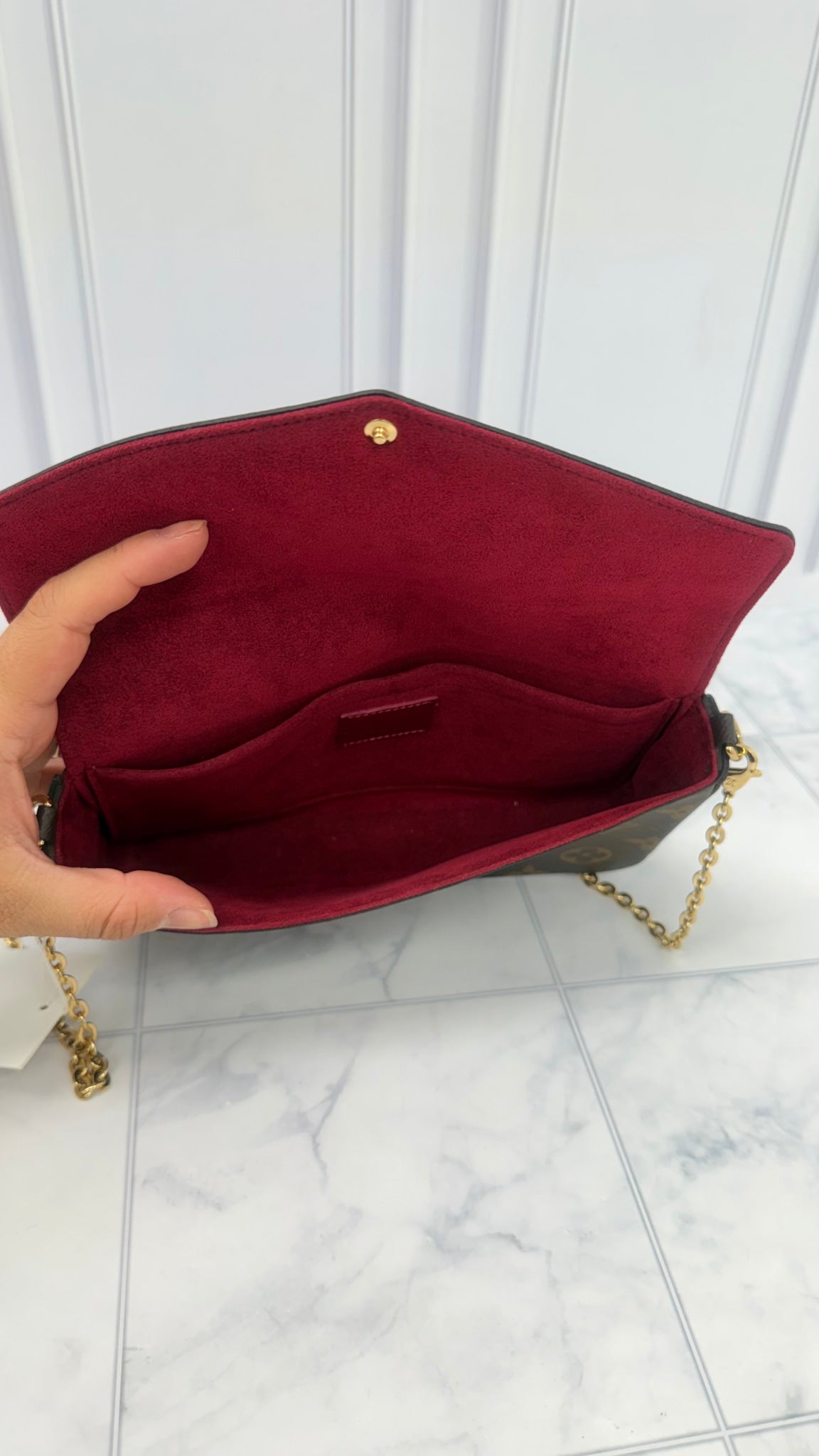 LIKE NEW - Louis Vuitton Monogram Pochette Felicie Crossbody Bag 