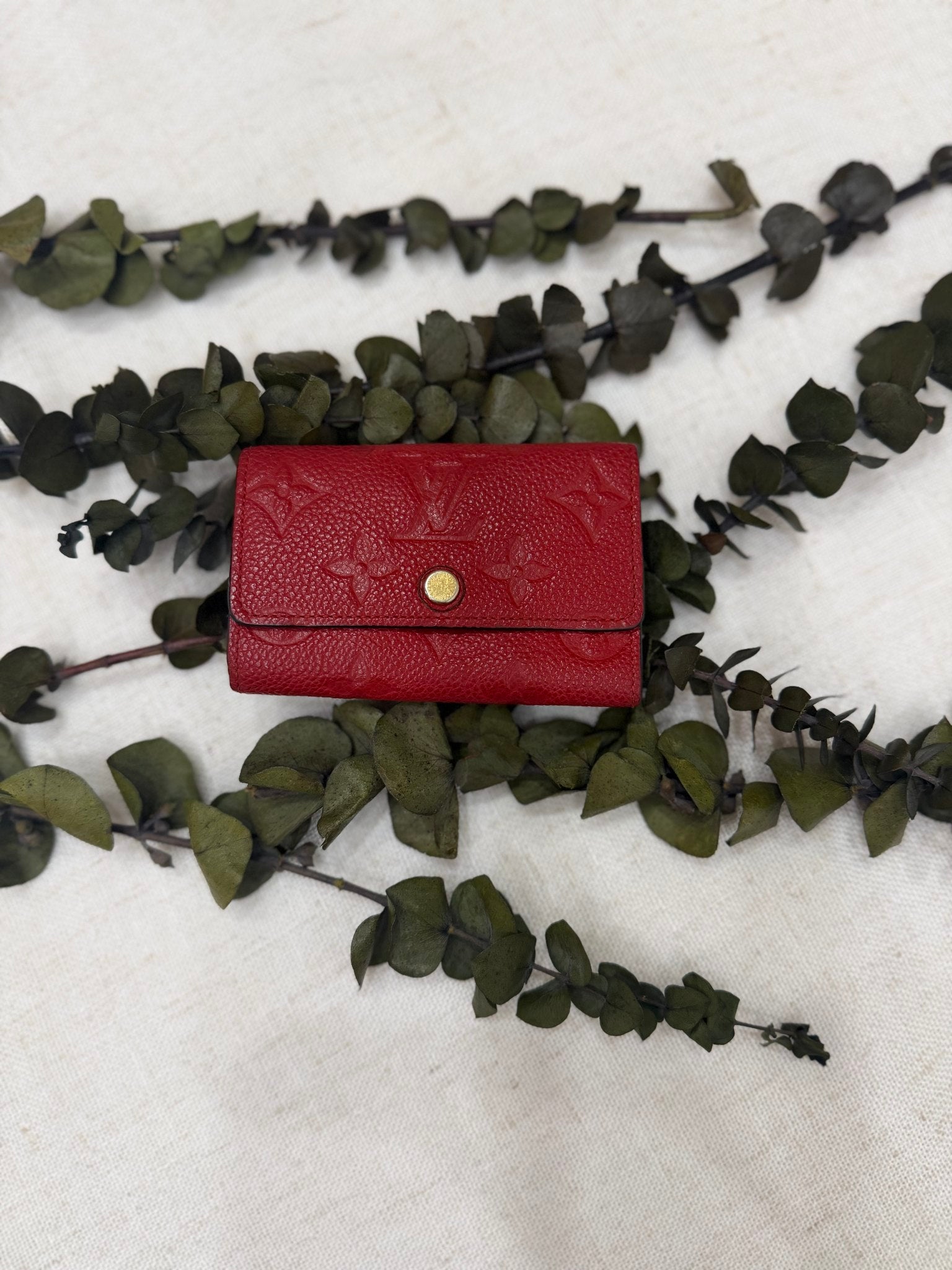 Louis Vuitton Red Empreinte Leather 6 Ring Key Holder