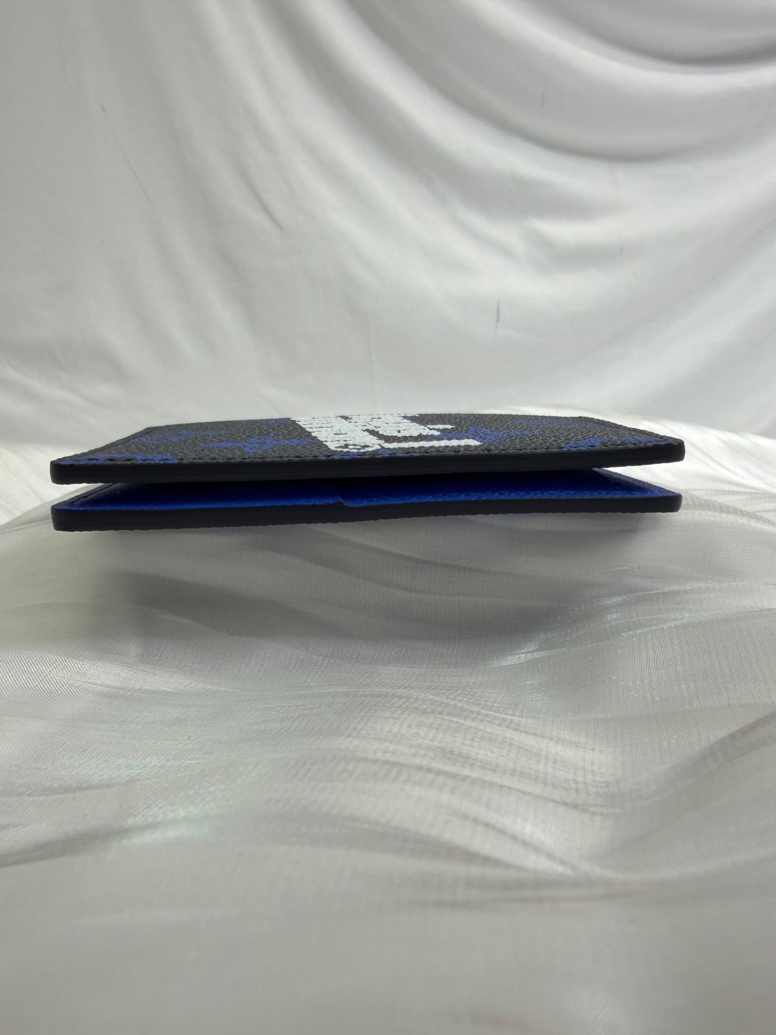 BRAND NEW Louis Vuitton Limited Edition Navy Pocket Organizer 