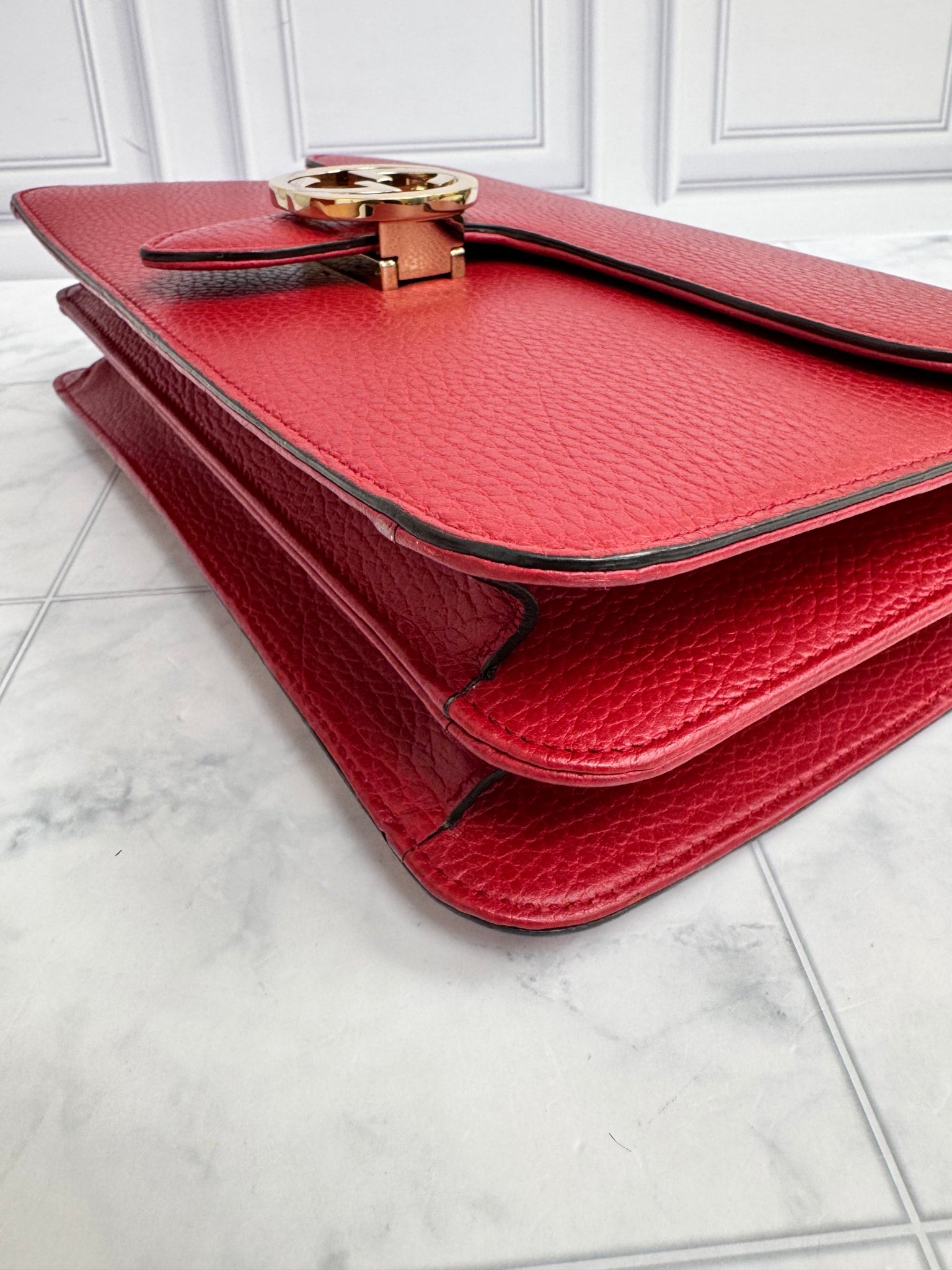 LIKE NEW - Gucci Red Grained Leather Interlocking G Medium Chain Shoulder Bag