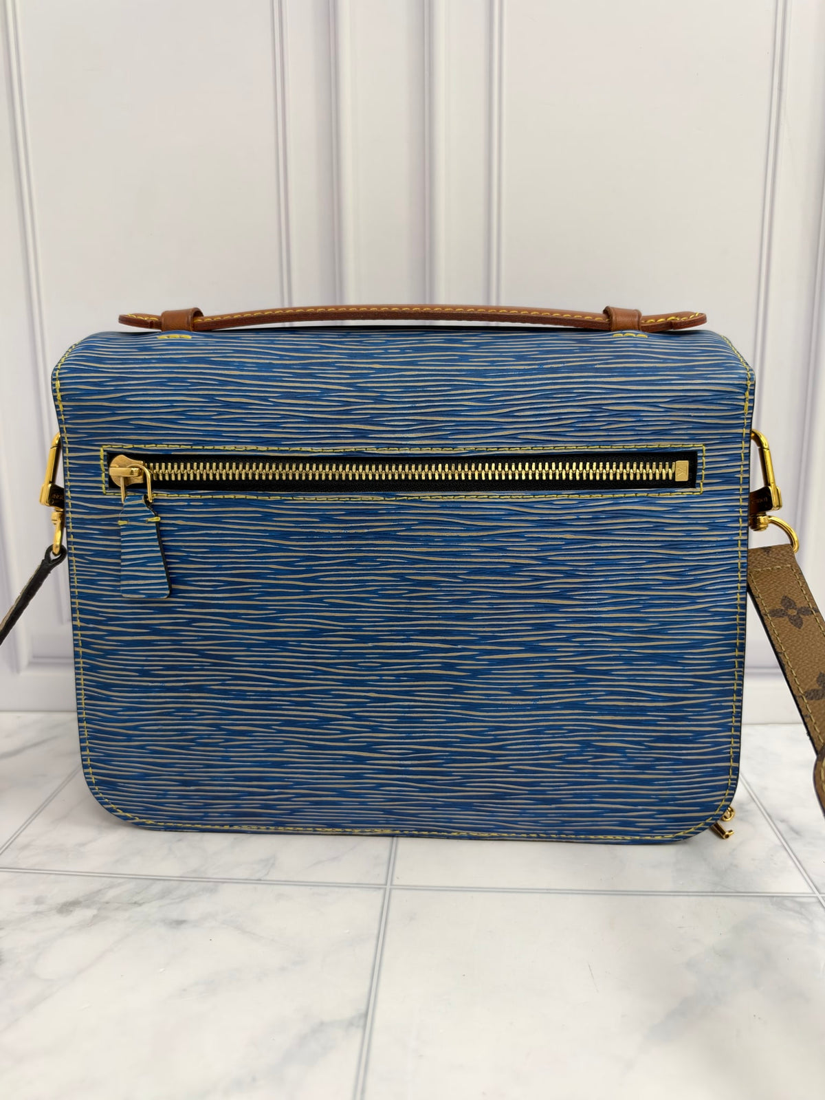 Louis Vuitton Blue Epi Denim & Reverse Monogram Pochette Metis MM