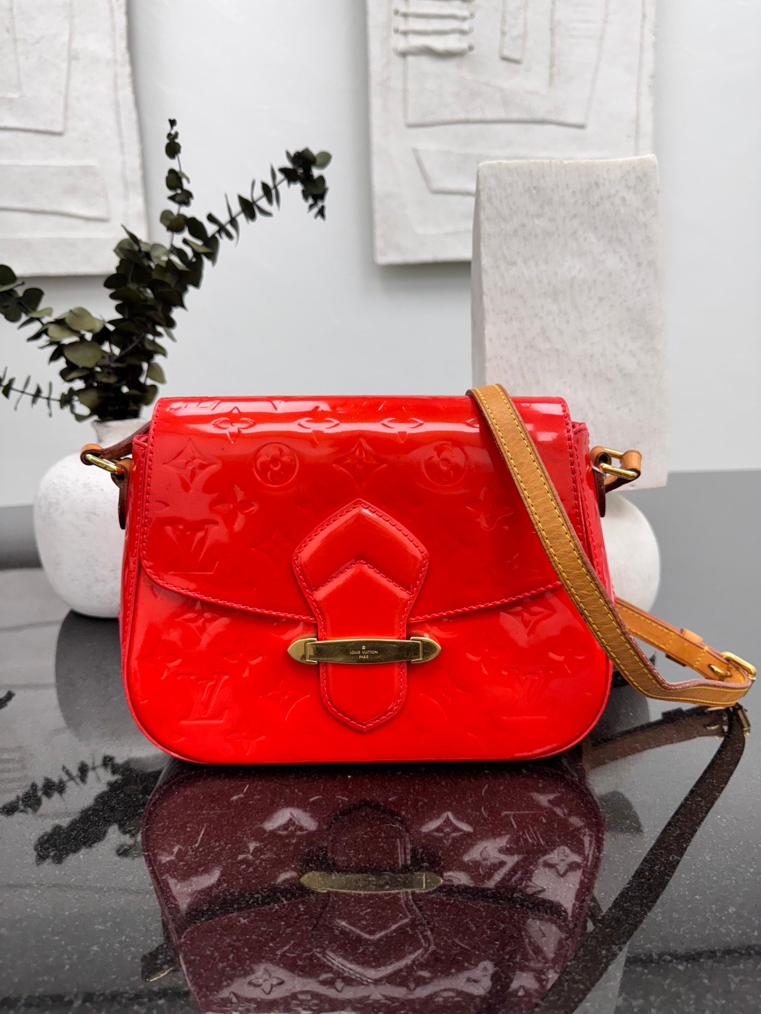 Louis Vuitton Red Vernis Monogram Bellflower Crossbody Bag GM