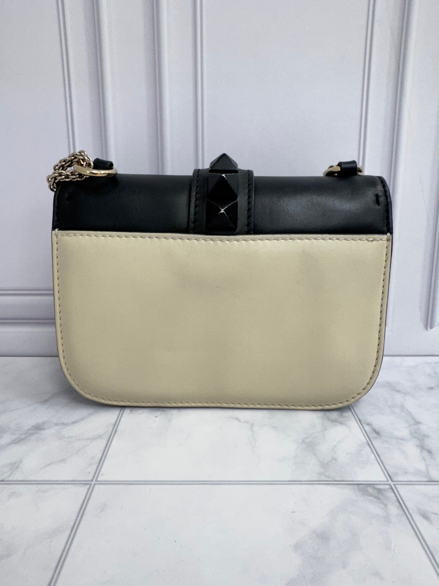 Valentino Beige And Black Leather Rockstud Glam Lock Shoulder Bag