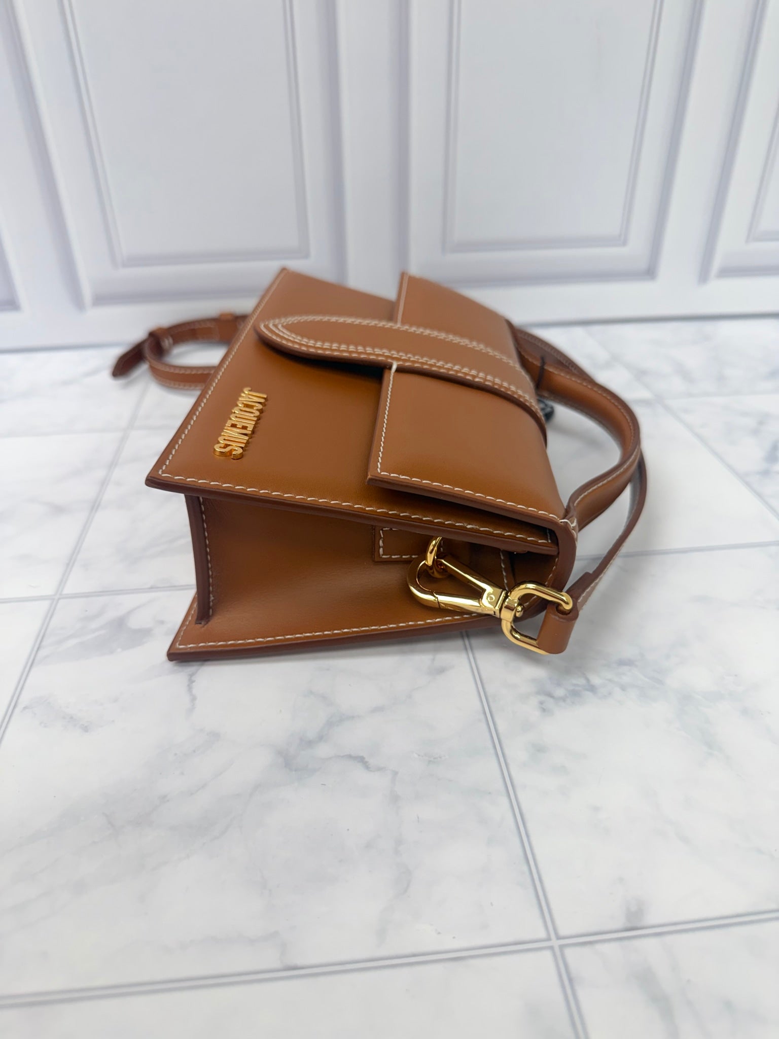 BRAND NEW - Jacquemus Light Brown Leather Le Grand Bambino 2Way Handbag