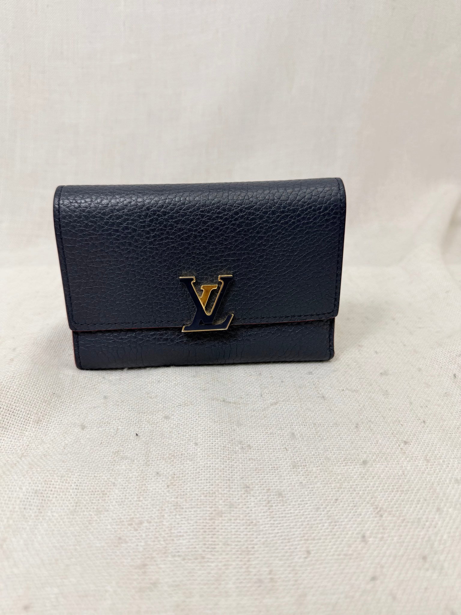 Louis Vuitton Navy Taurillon Leather Capucines Wallet
