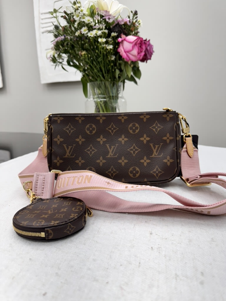 Louis Vuitton Limited Edition Monogram multi Pochette 