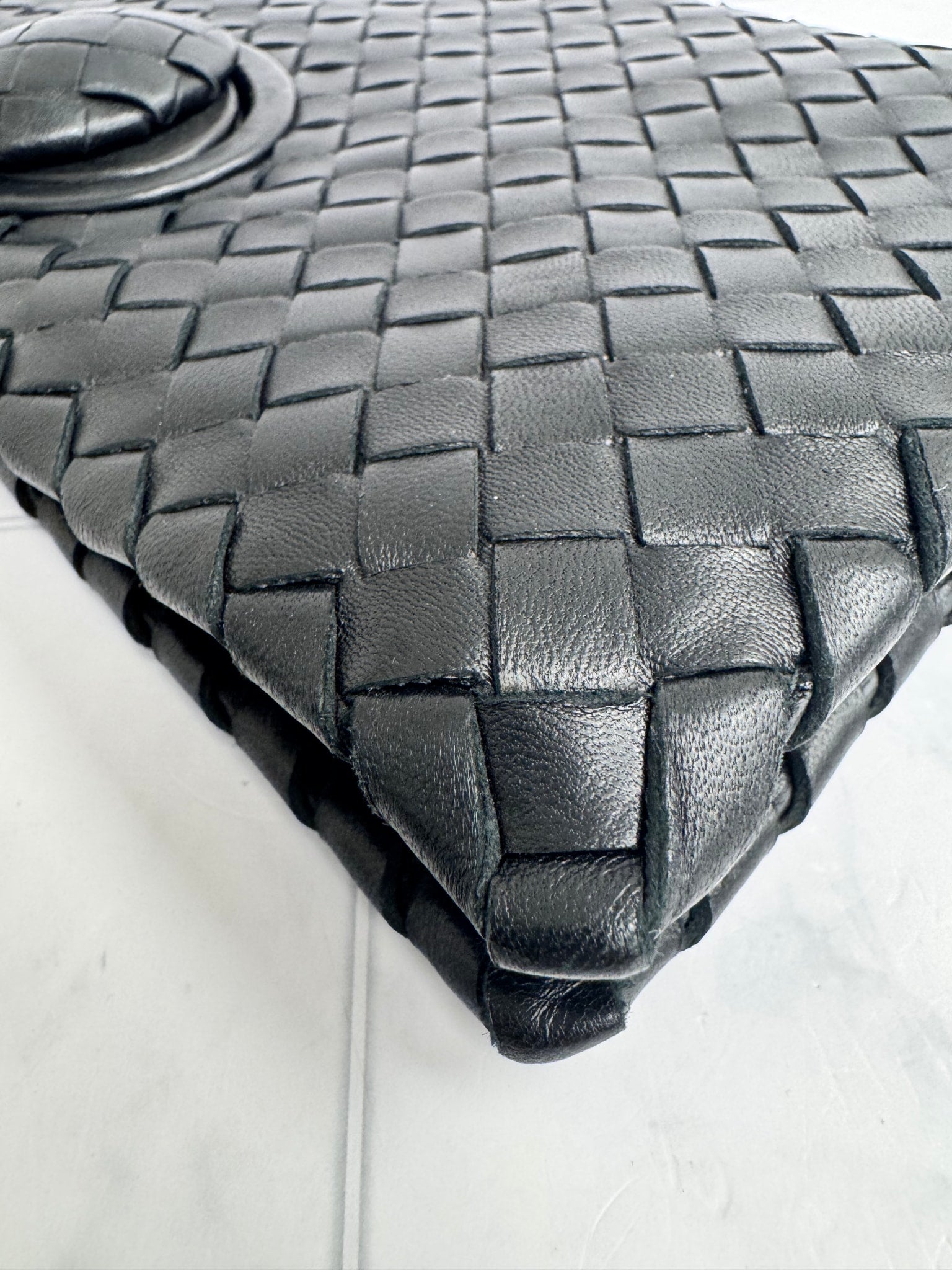Bottega Veneta Black Intrecciato Leather Turn Lock Clutch Bag