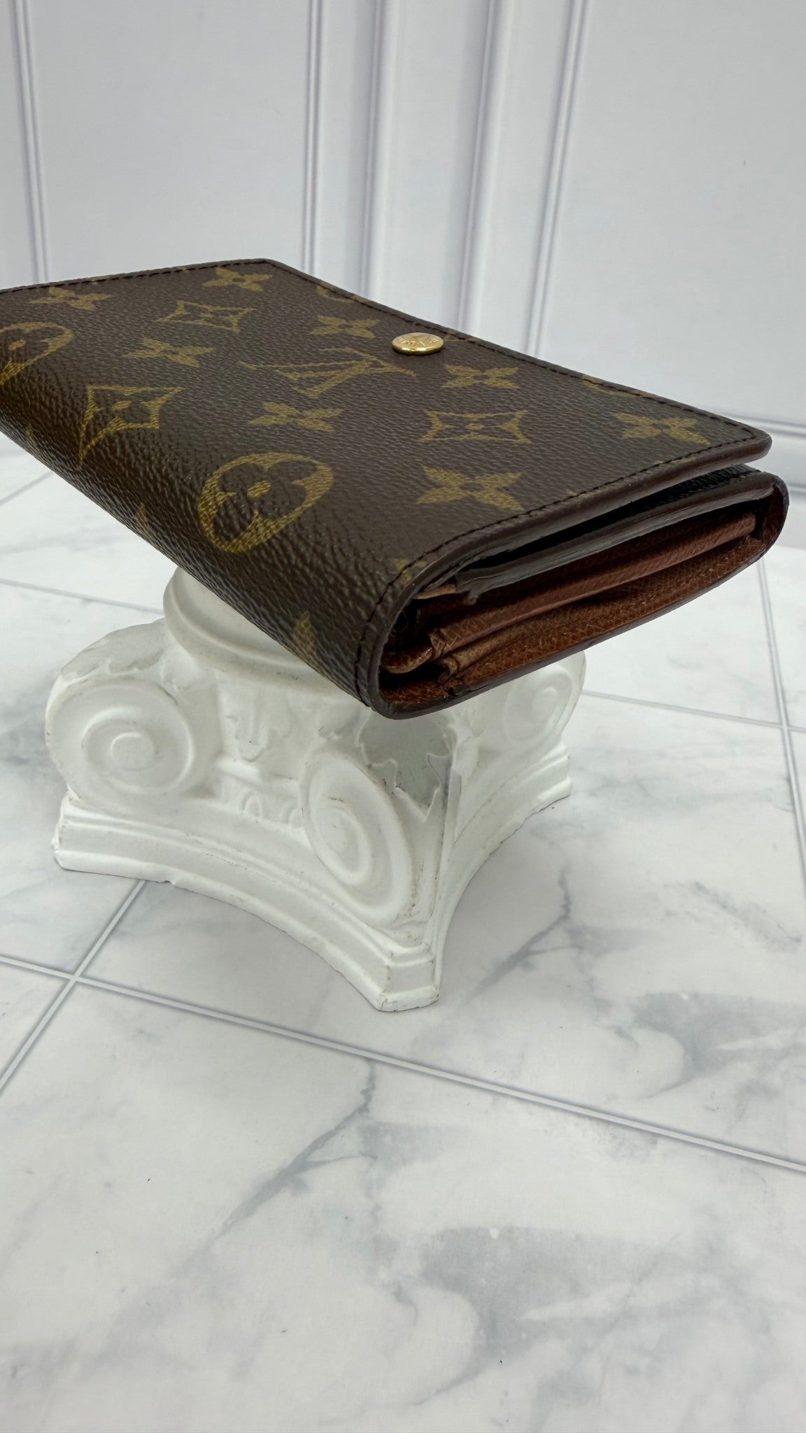 Louis Vuitton Monogram Porte Monnaie Tresor Wallet