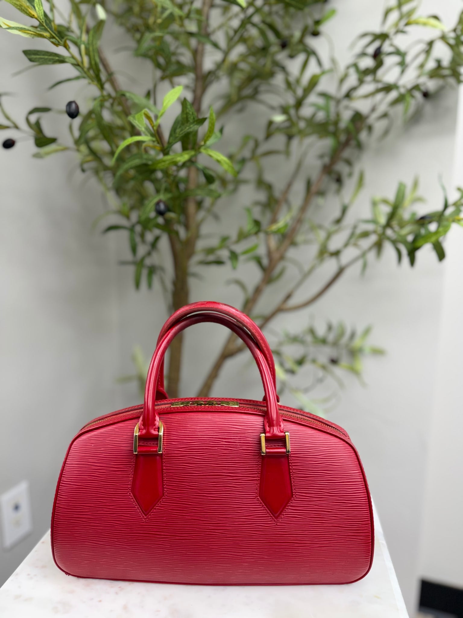 Louis Vuitton Red Epi Leather Jasmine Handbag