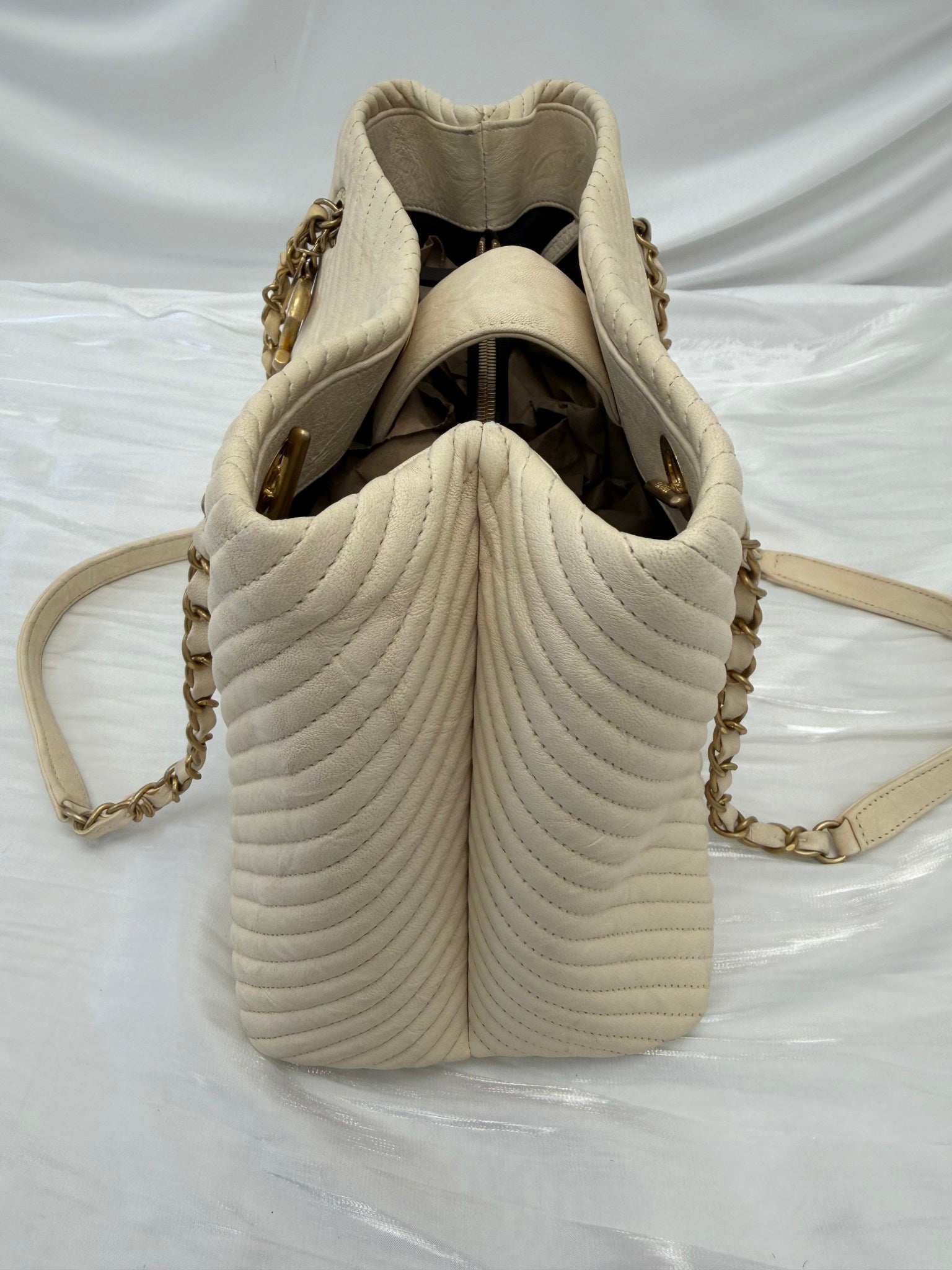Chanel Cream Leather V Stitch Chain Tote Bag
