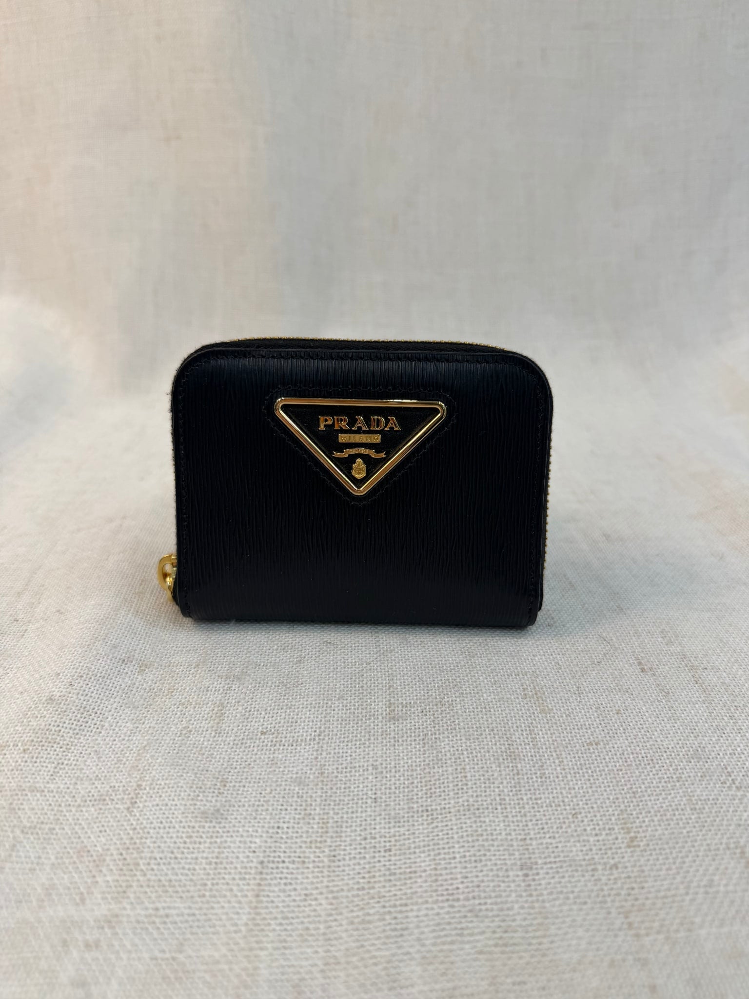 BRAND NEW-Prada Black Leather Vitello Zip Around Coin Case