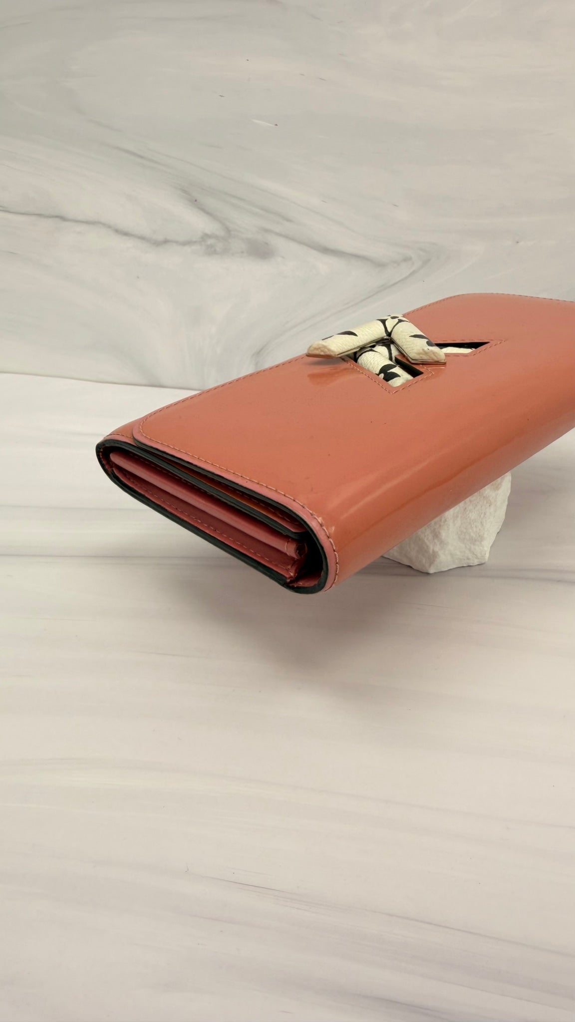 Louis Vuitton  Pink Vernis Leather Twist Long Wallet 