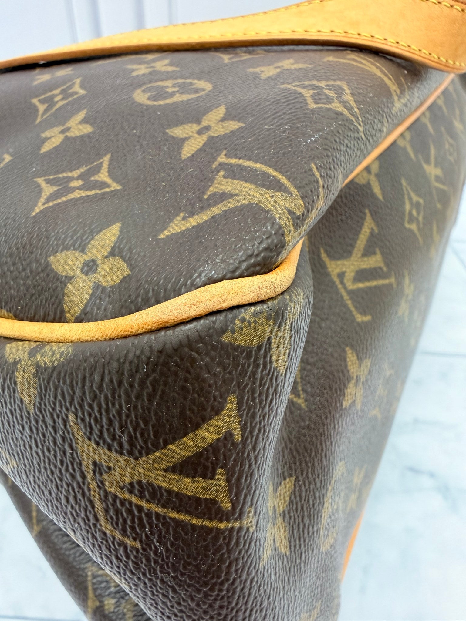 Louis Vuitton Monogram Batignolles Horizontal Shoulder Bag