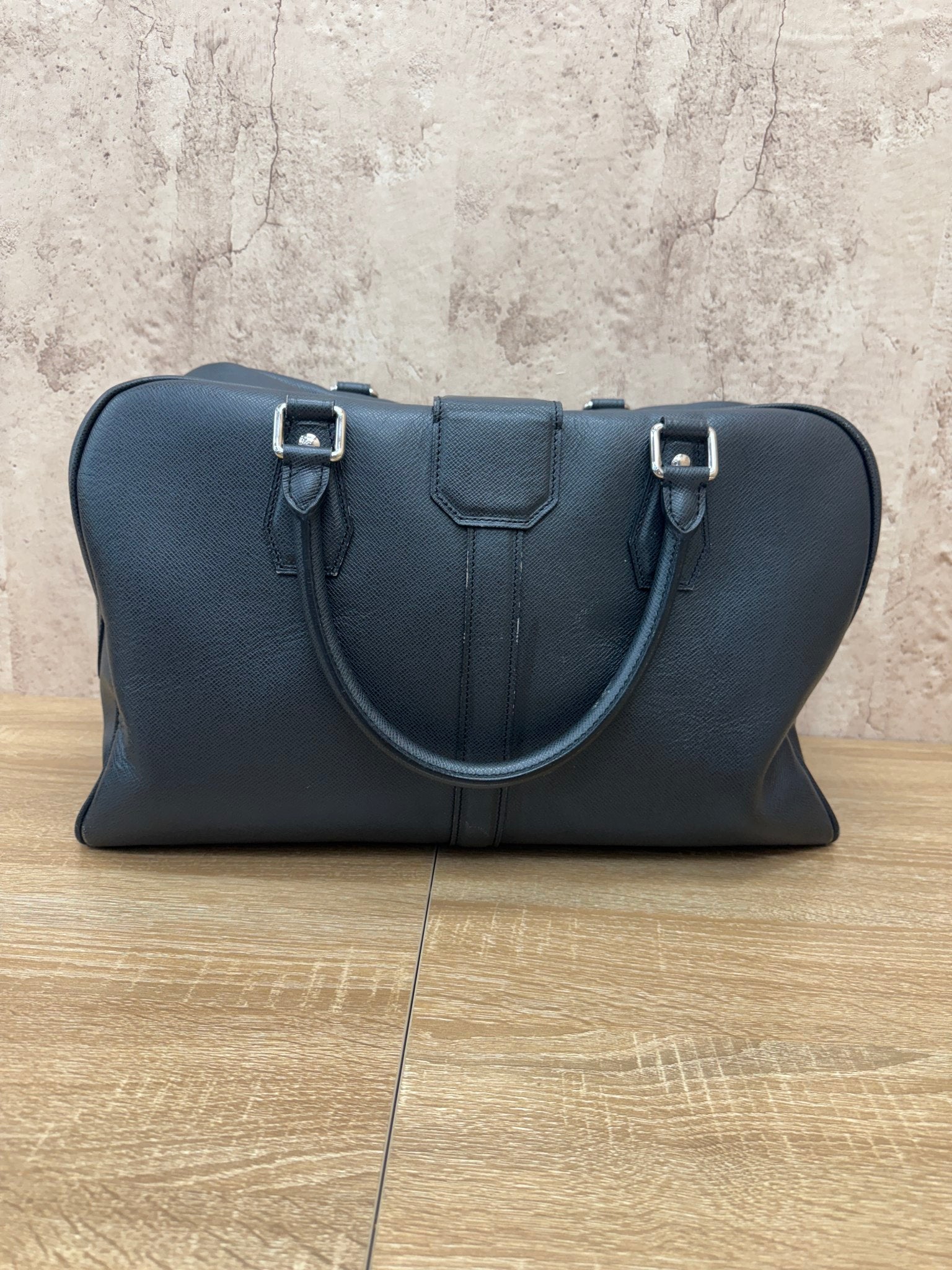 Louis Vuitton Black Taiga Ivan Carry On
