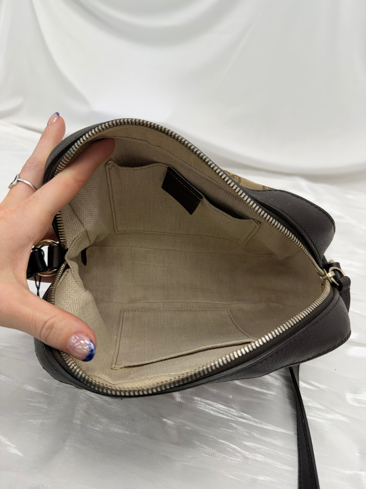 Gucci Brown GG Canvas & Leather Sherry Line Bee Camera Bag