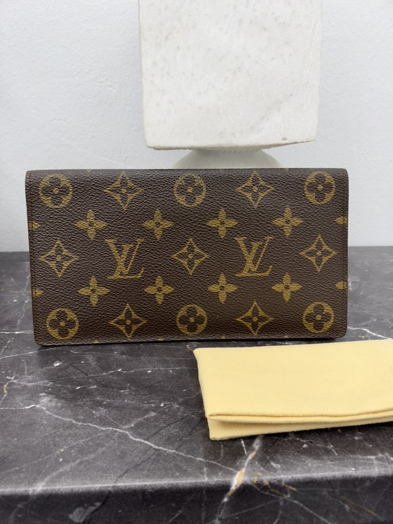 Louis Vuitton Monogram Porte Cult Credit Yen Wallet 