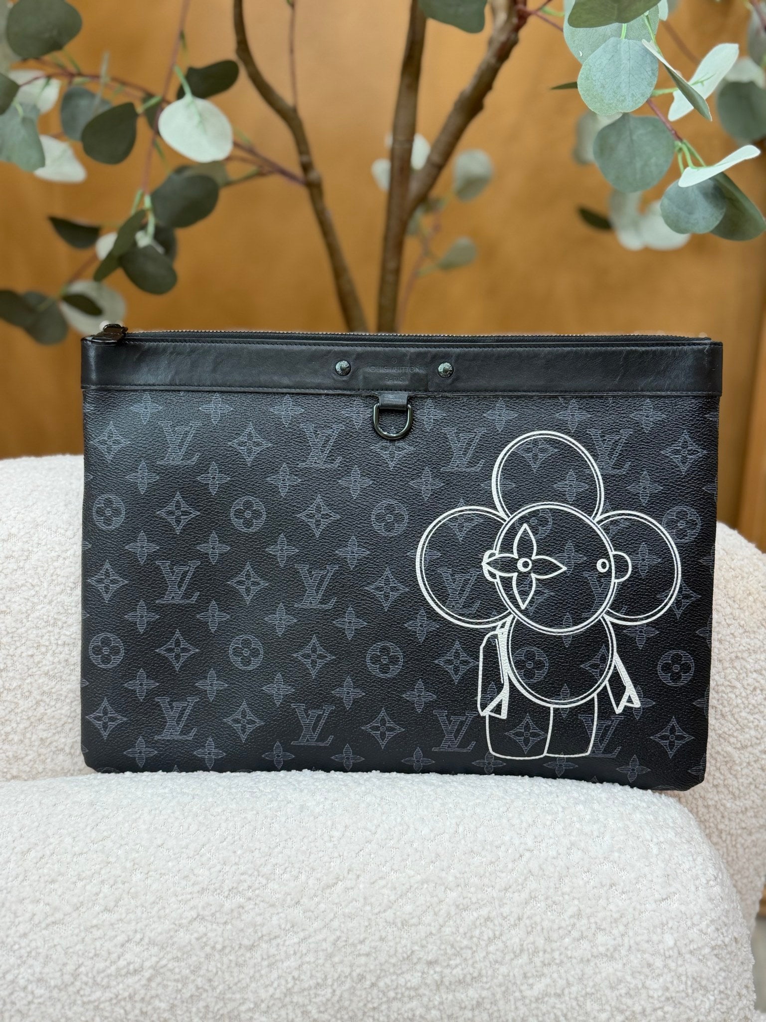 Louis Vuitton Monogram Eclipse Vivienne Apollo Pochette