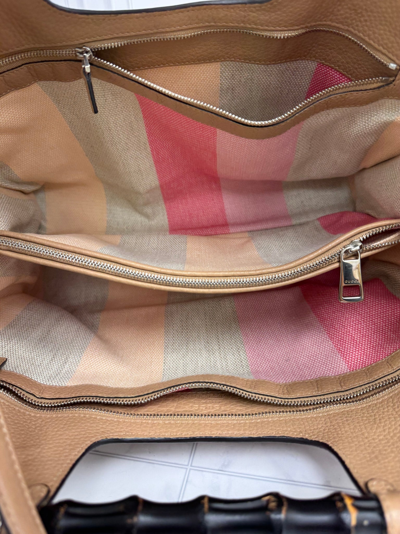 Gucci Tan Grained Leather Bamboo Daily Tote Bag