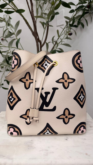 LIKE NEW - Louis Vuitton Cream Multicolor Monogram Giant NeoNoe MM