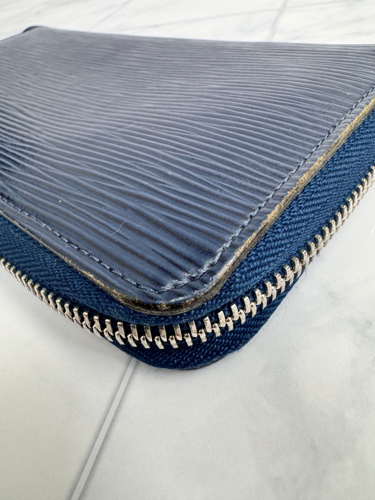 Louis Vuitton Blue Epi Leather Long Zippy Wallet